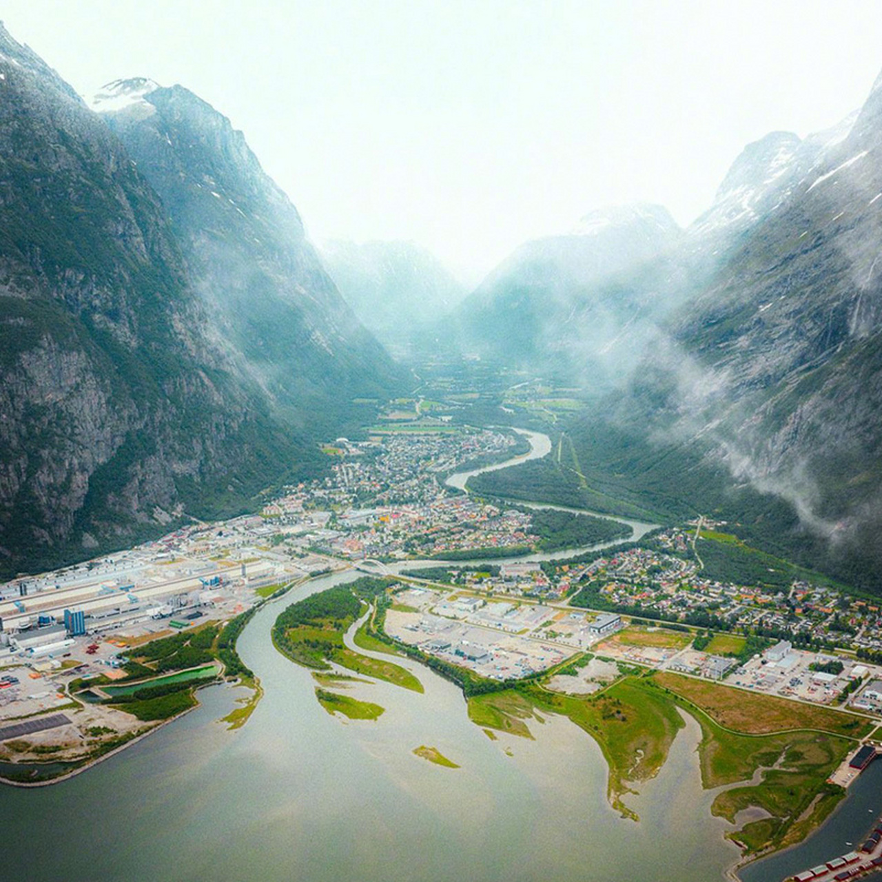 是挪威,是挪威的森林#旅行摄影# #旅行最美风景照#   (via.ins.