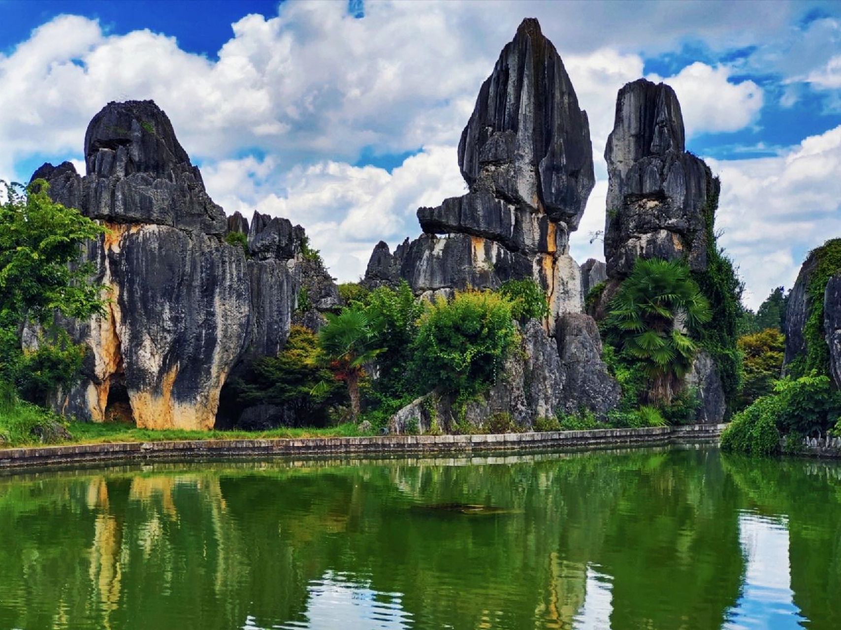 石林风景区|天下第一奇观 🔆关于【石林】 云南石林风景区位于云南