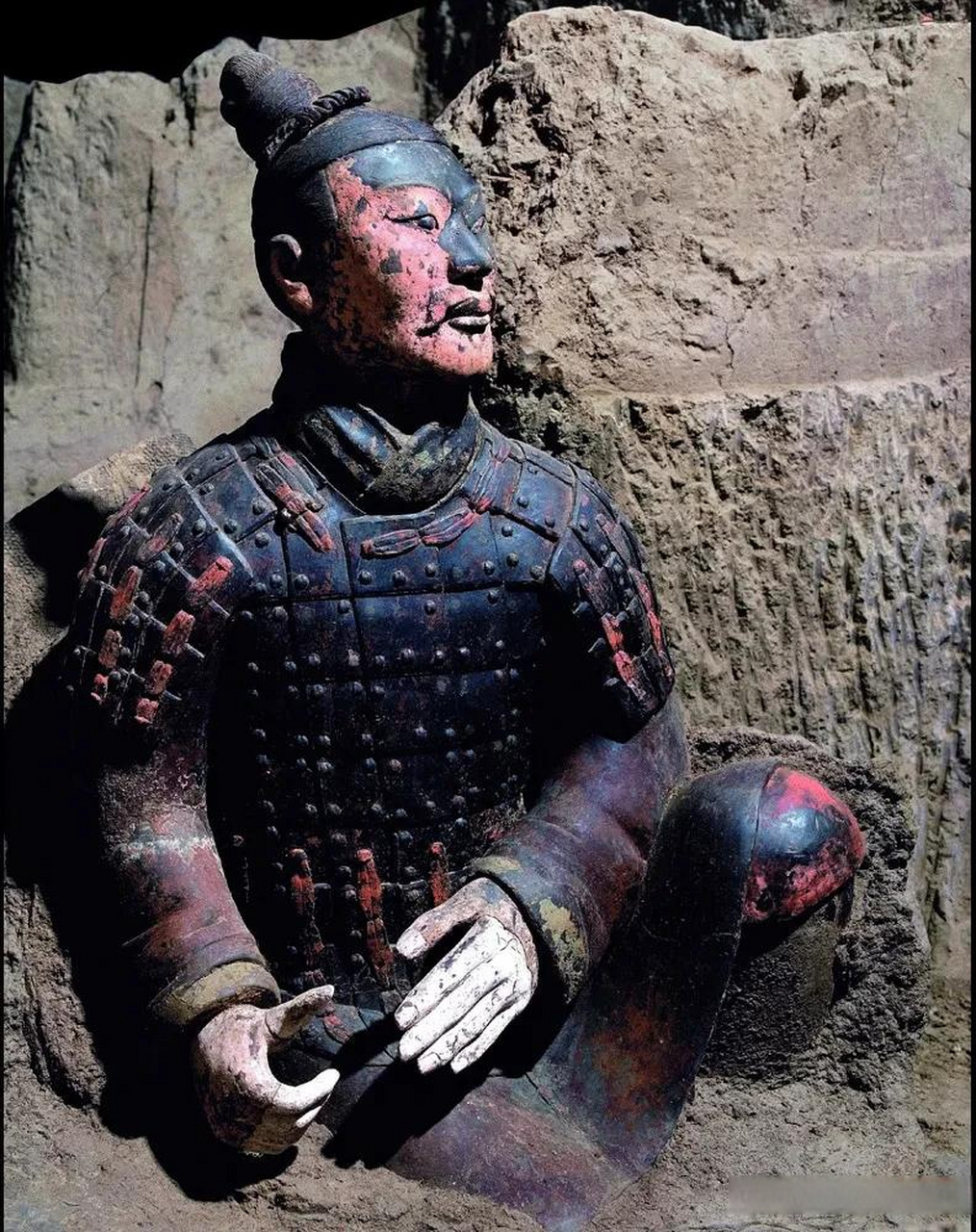 兵马俑刚出土时的样子,栩栩如生.
