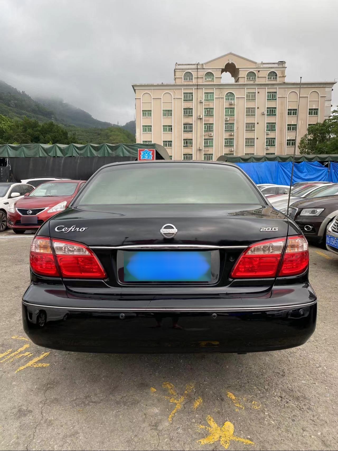 2005年日产风度a33自动波2