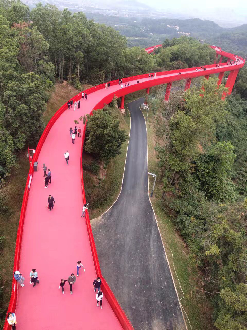 公明虹桥公园 —网红打卡新地标 喜庆 适合拍照 底下还有高尔夫球场地