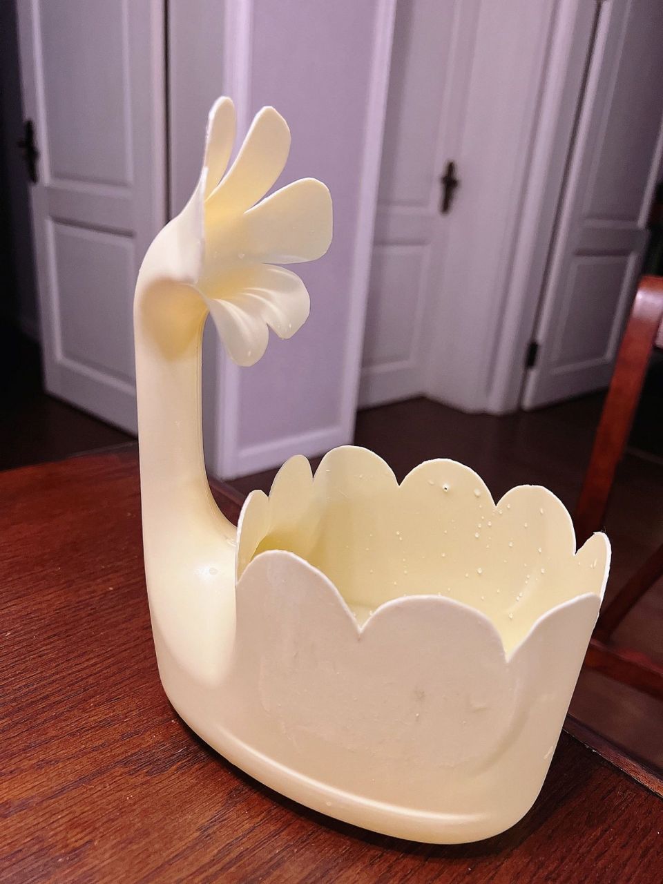 洗衣液空瓶自制小花盆 幼儿园作业打卡,洗衣液空瓶自制小花盆.