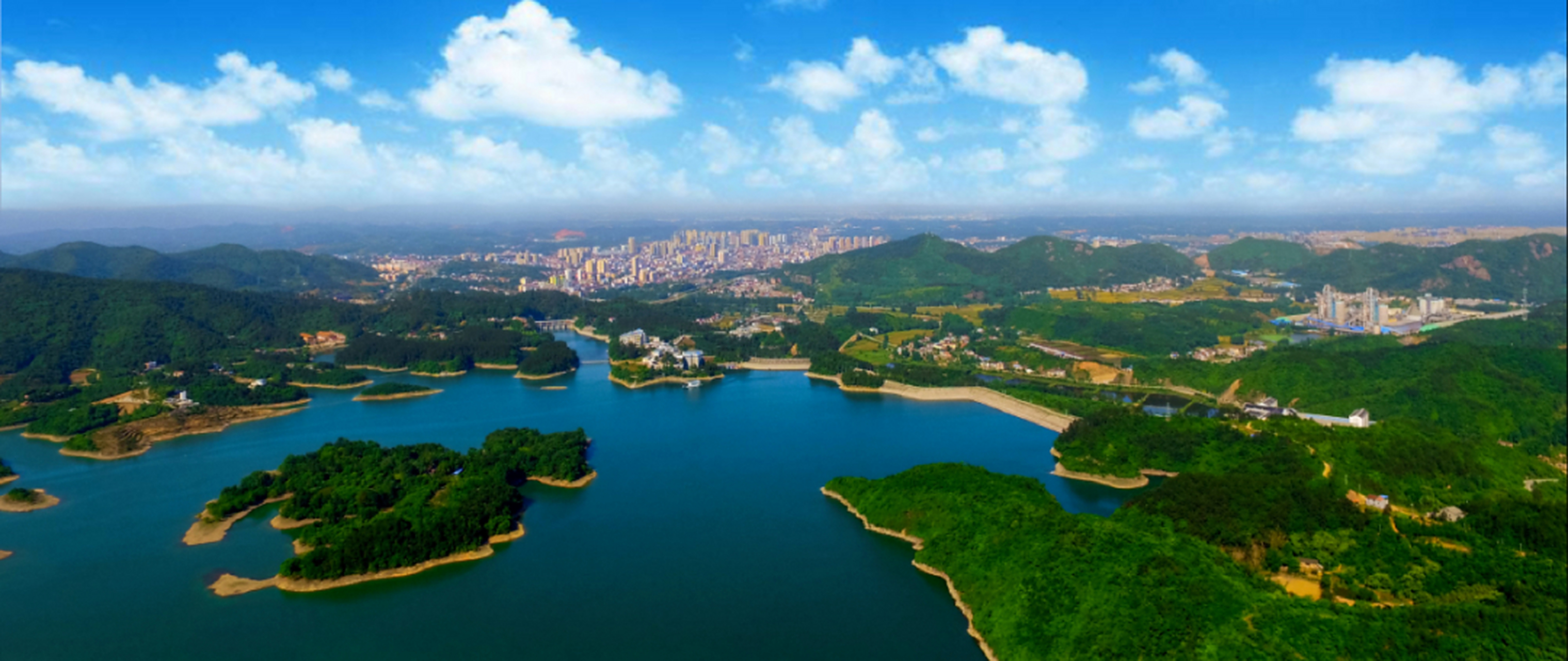 水镜庄司马荐贤,玉印岩卞和献玉,还是猪油饼,干炒鸡,南漳八大碗