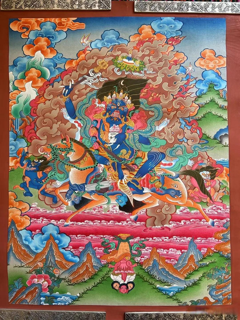 班丹拉姆是女性的护法神,供奉可去除灾难,远离一切苦厄.