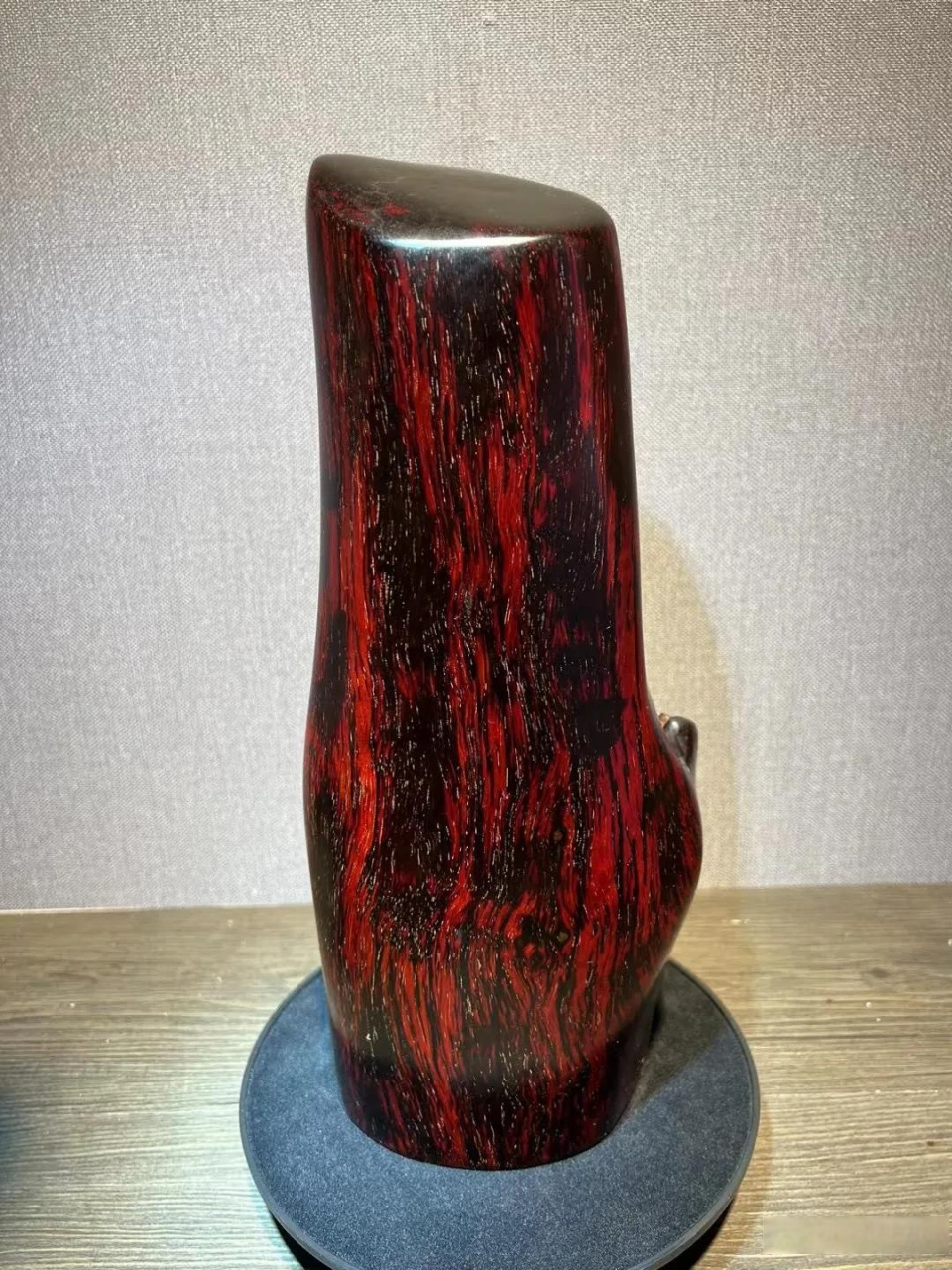 印度小叶紫檀(风水柱)高油密极品火焰纹,满金星规格14×10×33重:6.