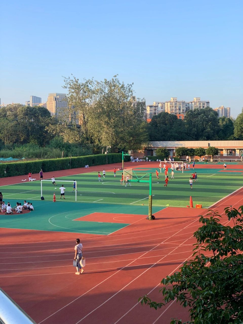 今日的四川师范大学附属中学