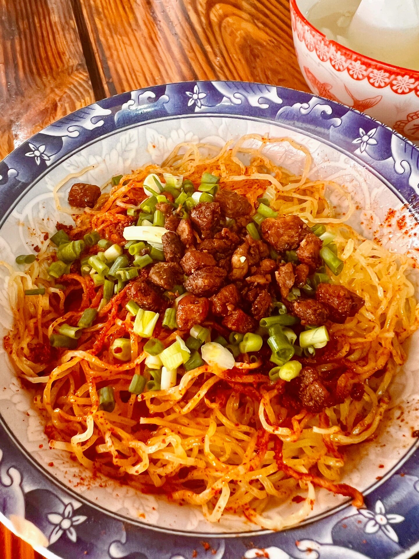 来毕节必吃美食‼️ 来毕节怎么能不吃康家脆哨呢!