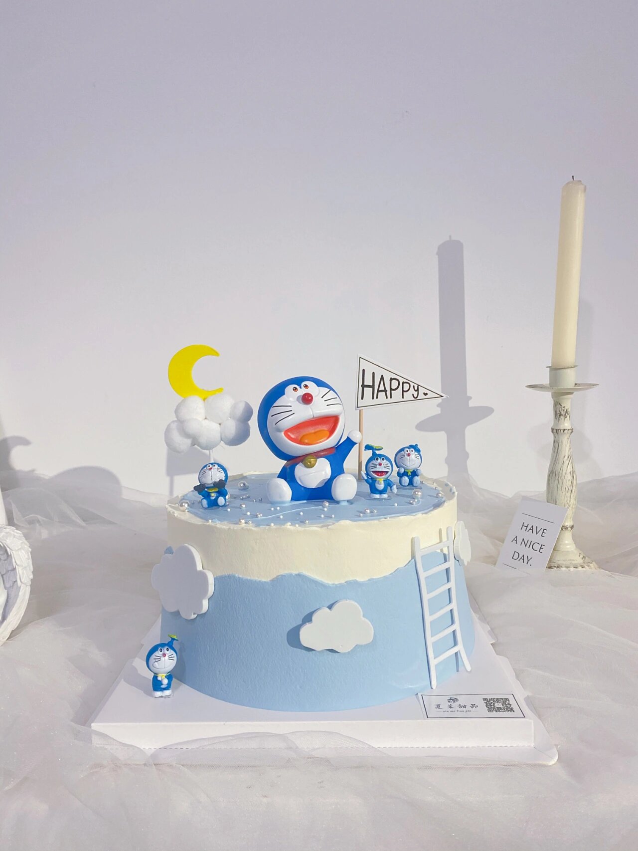 8寸哆啦a梦蛋糕