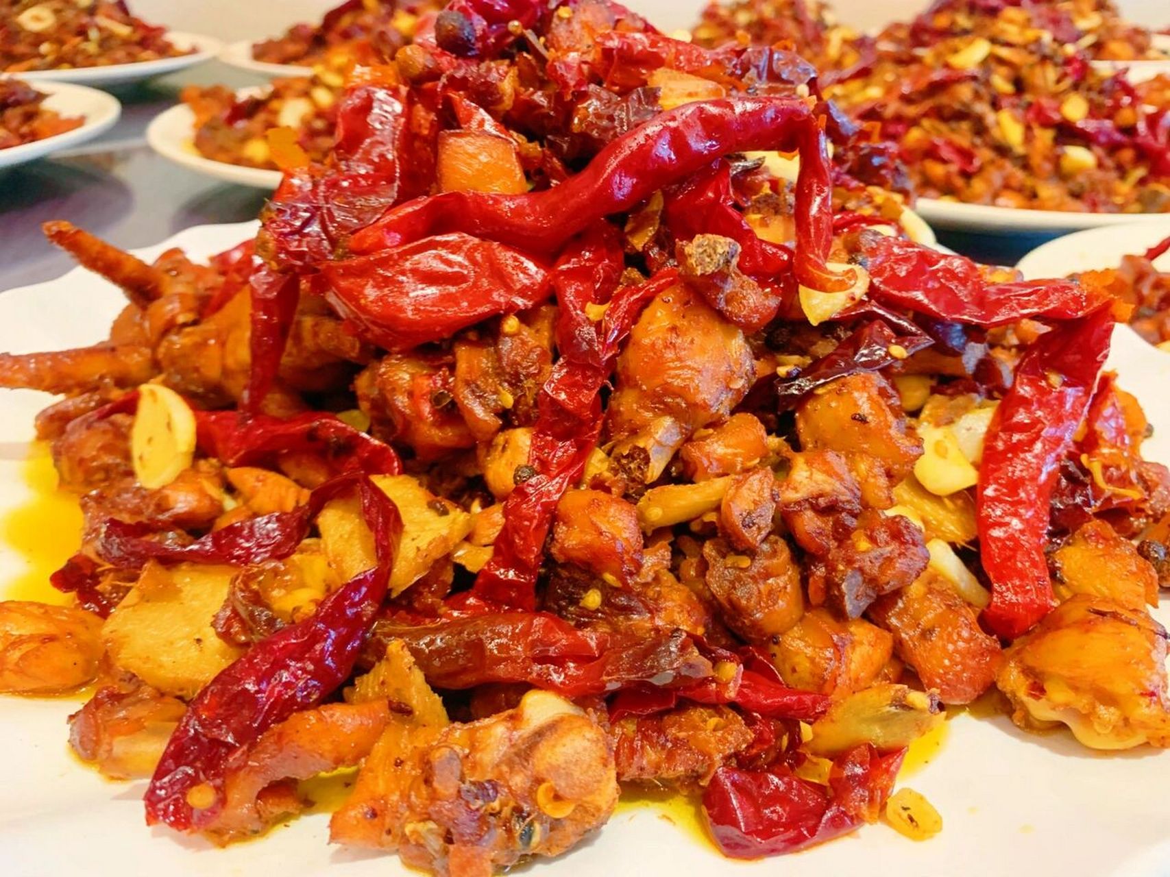 乌鲁木齐探店|柴窝堡巨大一盘网红辣子鸡🐤 乌鲁木齐探店1⃣️0