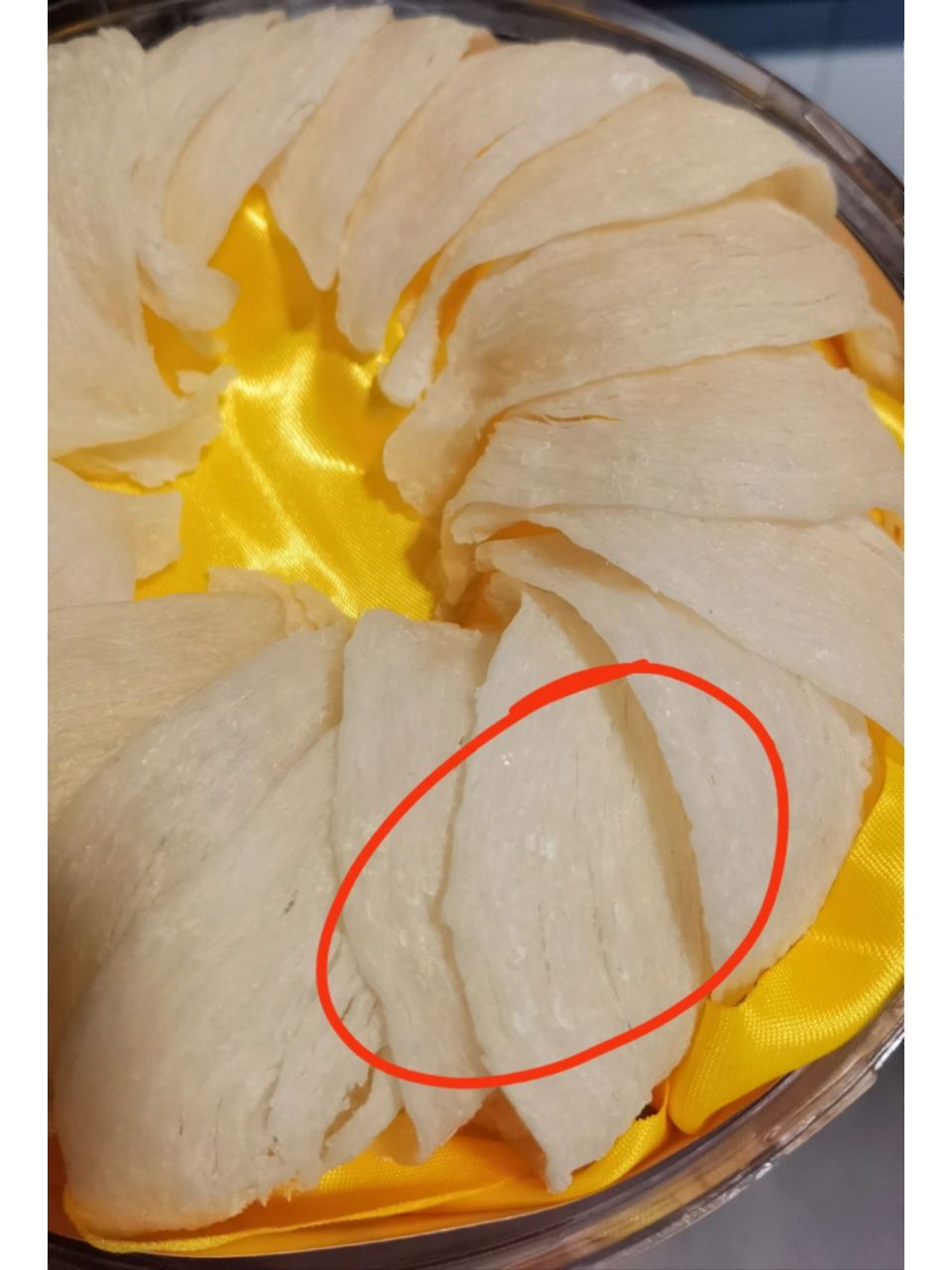 如何分辨燕窝已经轻度发霉!