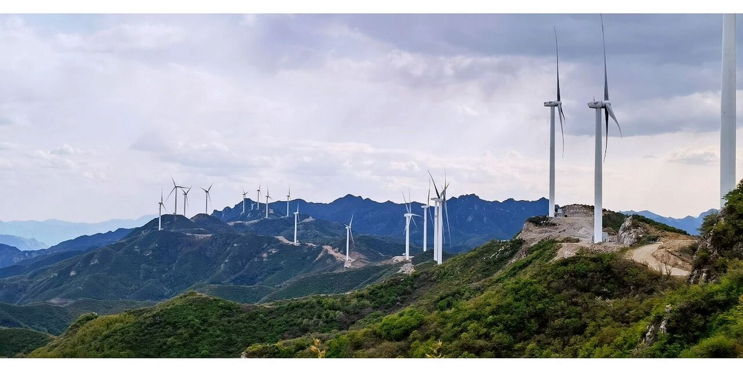 2021年8月来的时候,意犹未尽,今日再爬长峪城,依旧惊艳.