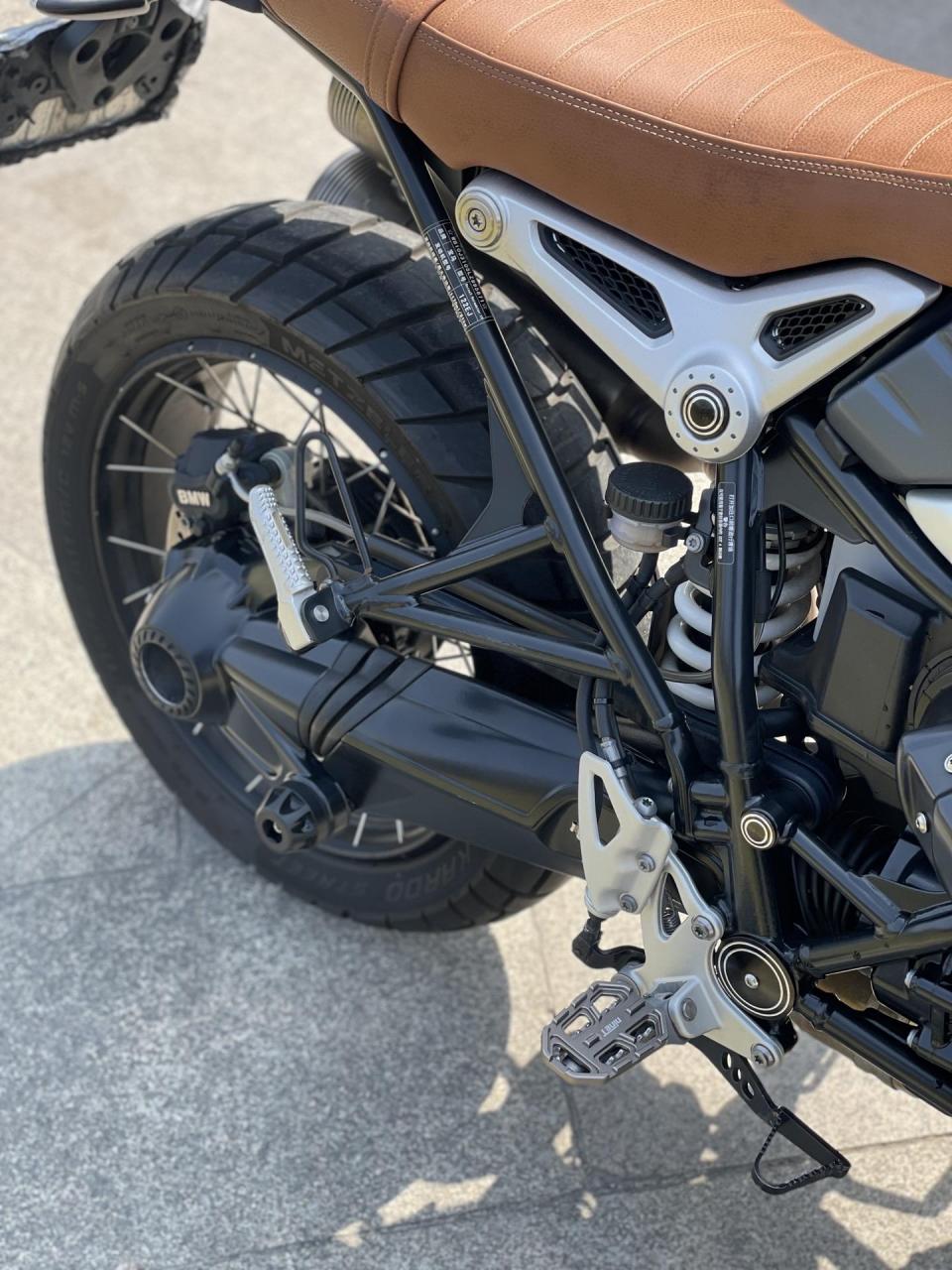 2020年上牌 宝马拿铁攀爬 百年拳击手1200cc 澎湃动力 出厂自带天蝎