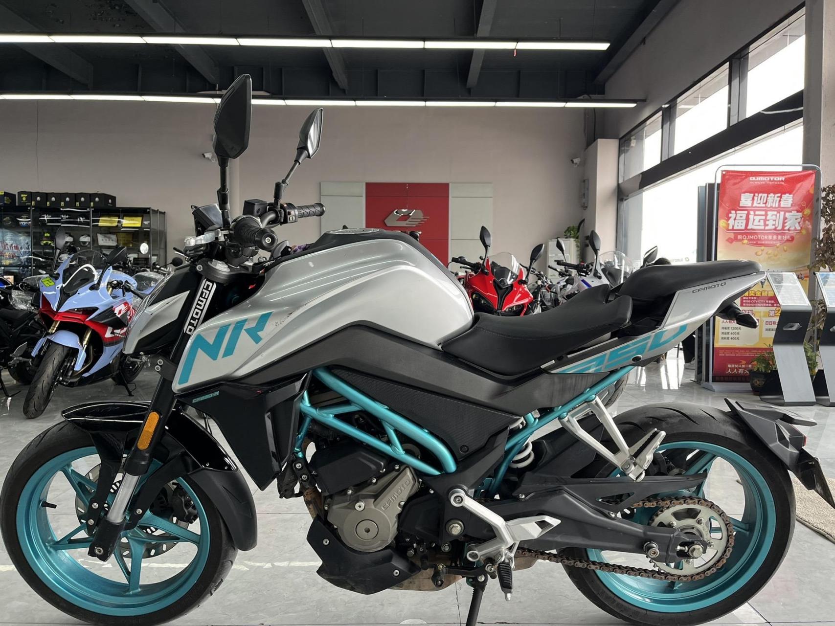 19年春风nk250高配版 安全行驶14000公里 前后abs西户卡钳 全彩液晶