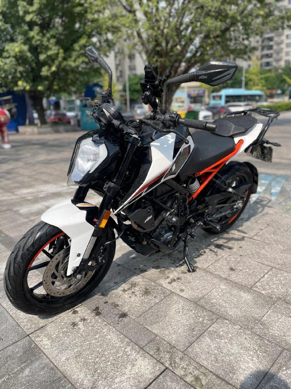 ktm 天下第一.21年ktmduke250,2手户,目前安全行驶1.