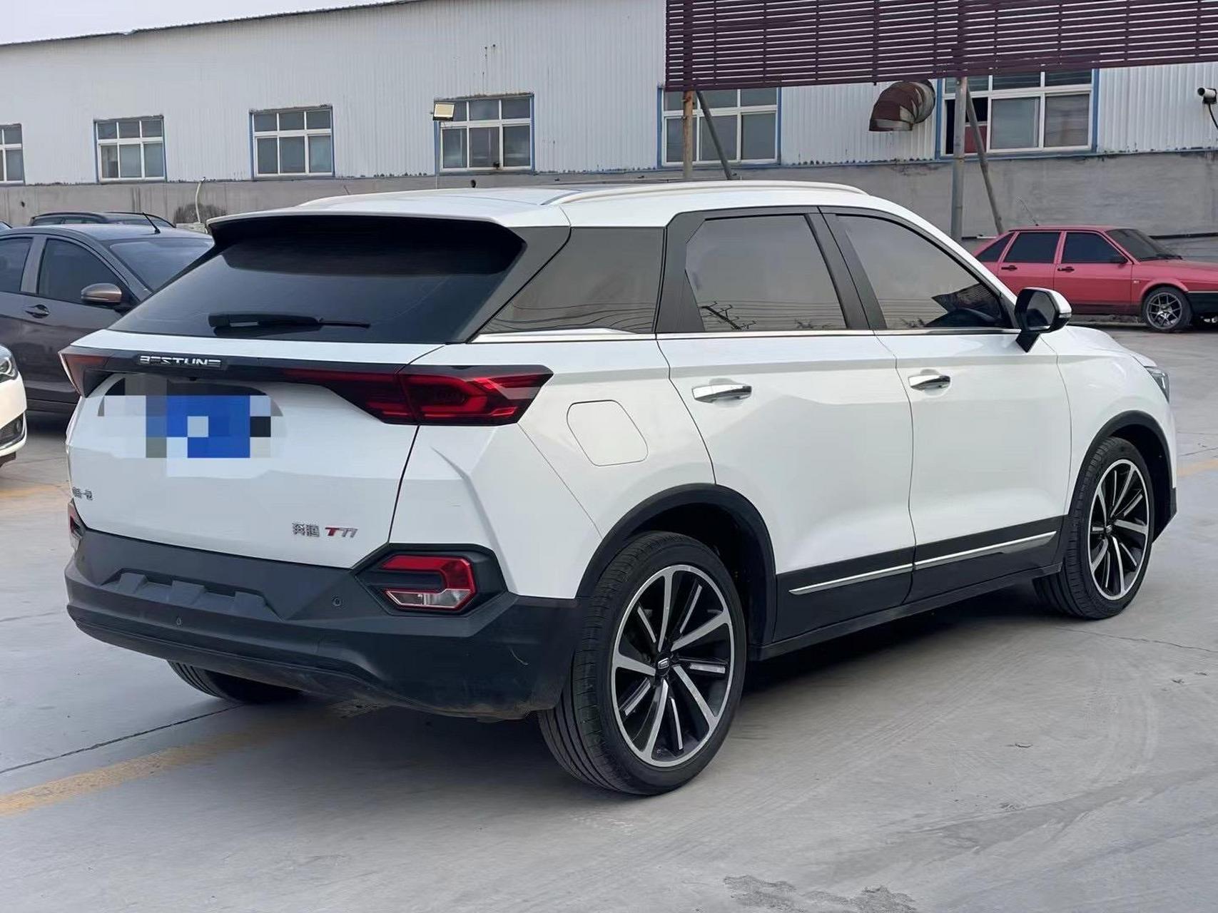 2019年一汽奔腾t77自动挡.新车上路15万本地美女一手车.全景天窗 .