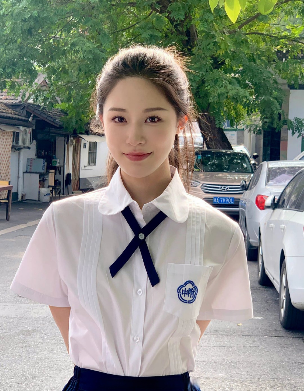 于雯 1999年出生 来自辽宁沈阳 东华大学影视表演系2017级本科