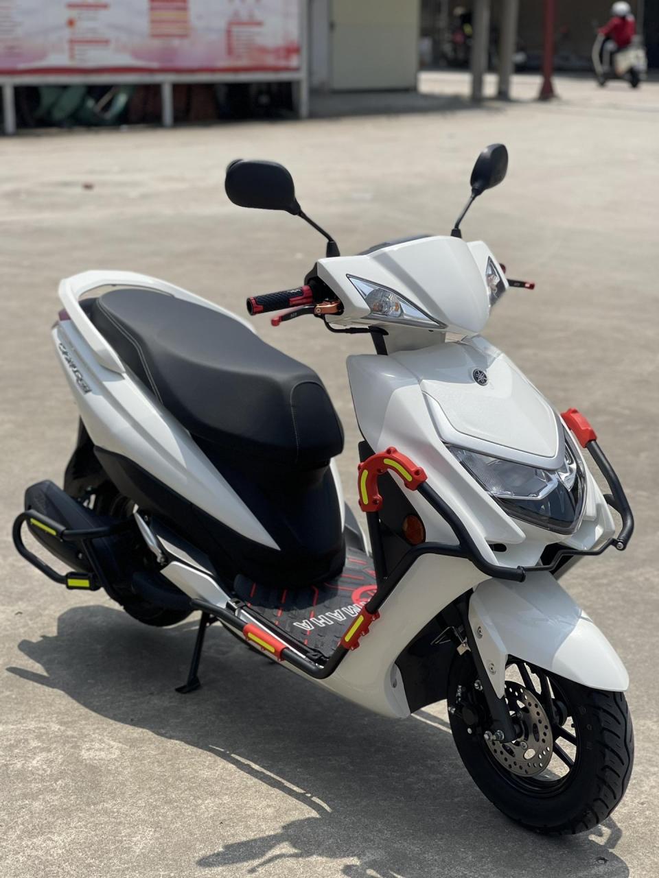 23年10月雅马哈赛鹰125,实行5000公里,加装护杠,车况精品,牌证齐全