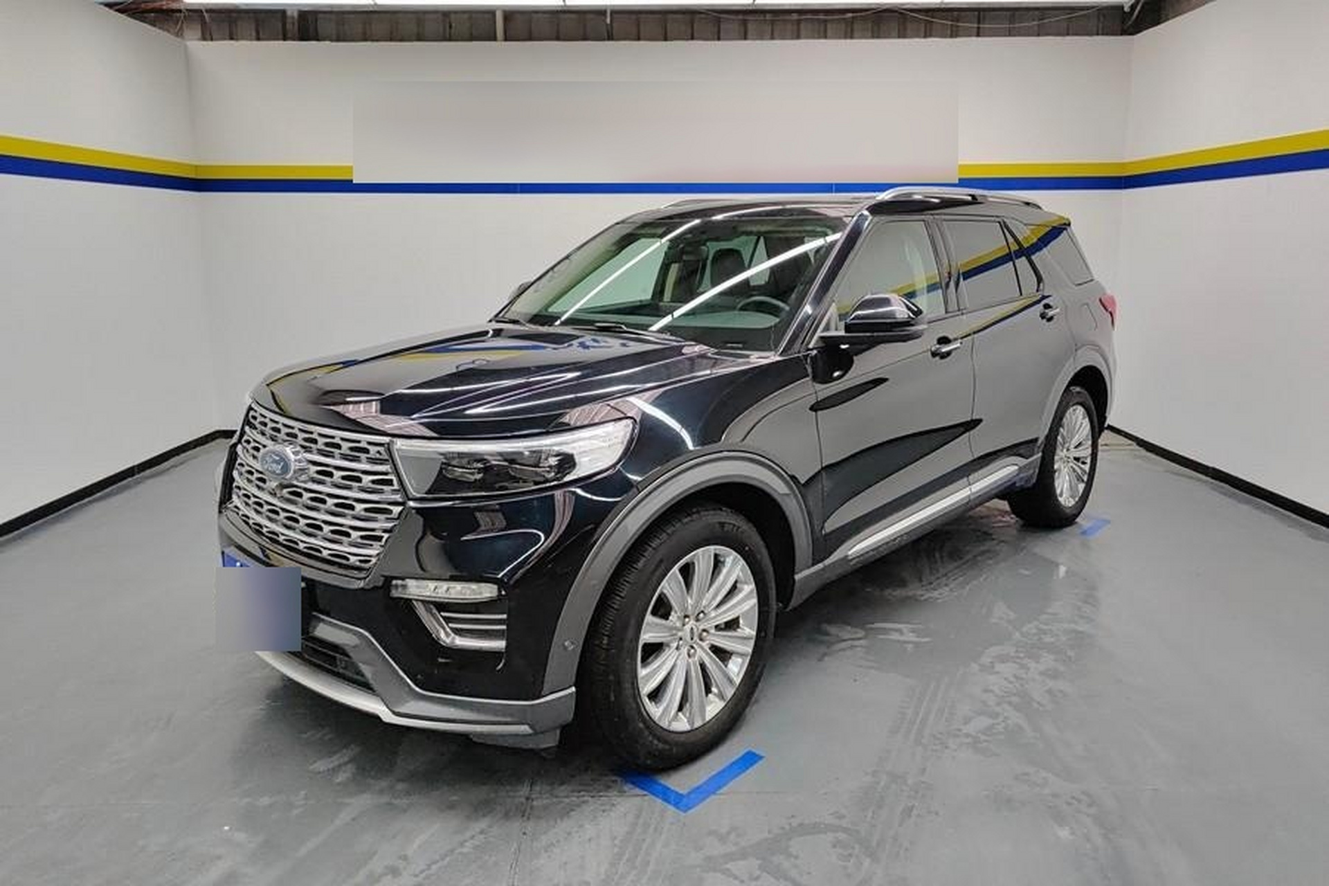 福特 福特探险者 2020款 ecoboost 285 四驱钛金版 7座 2021年上牌 7.