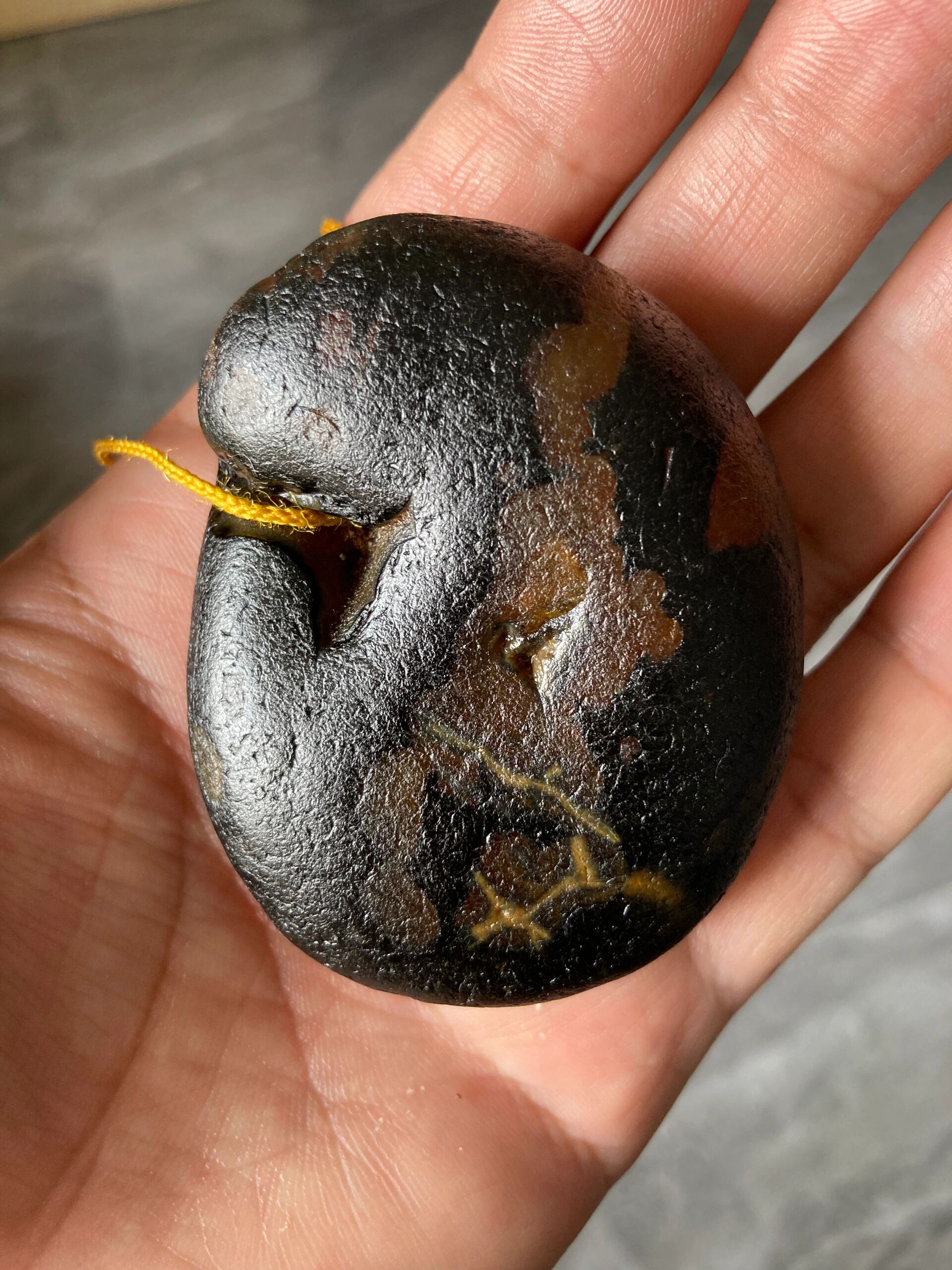 马达加斯加玛瑙原石 天然孔《沉思者》