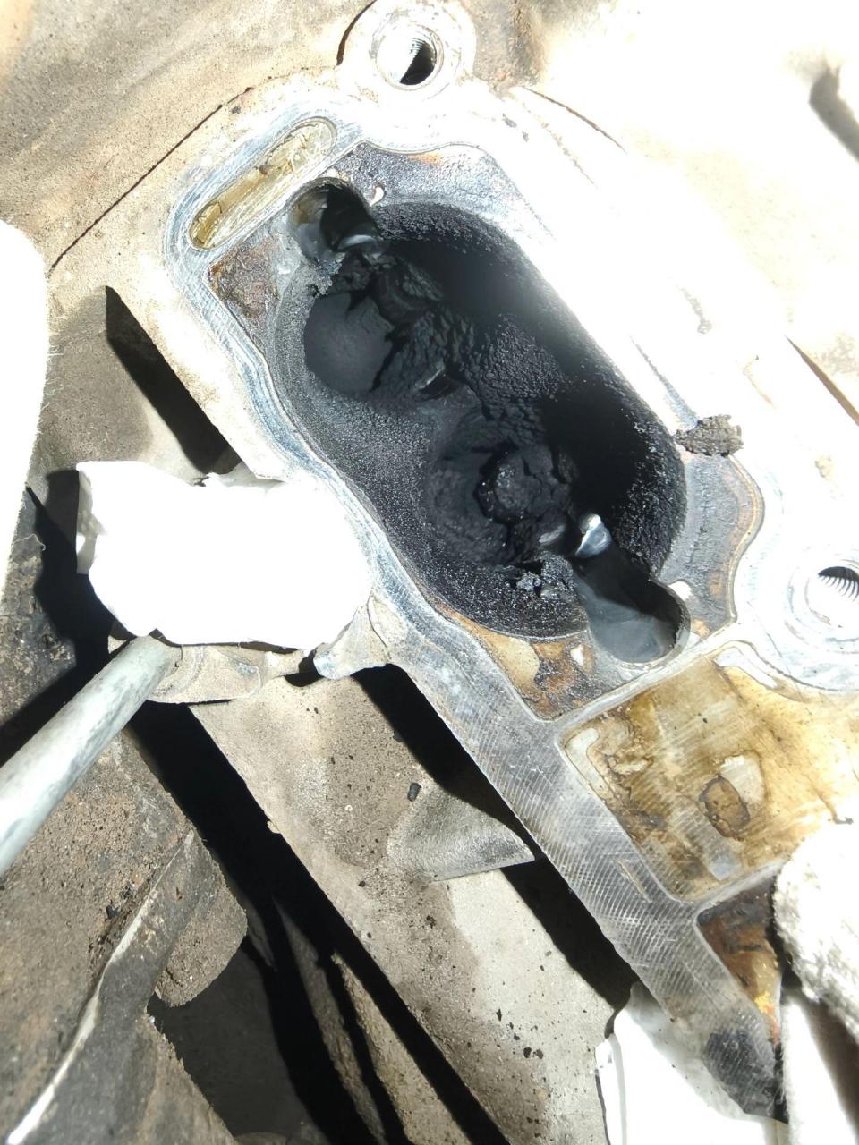 大众途观更换进气歧管,清洗进气门积碳,喷油嘴积碳.