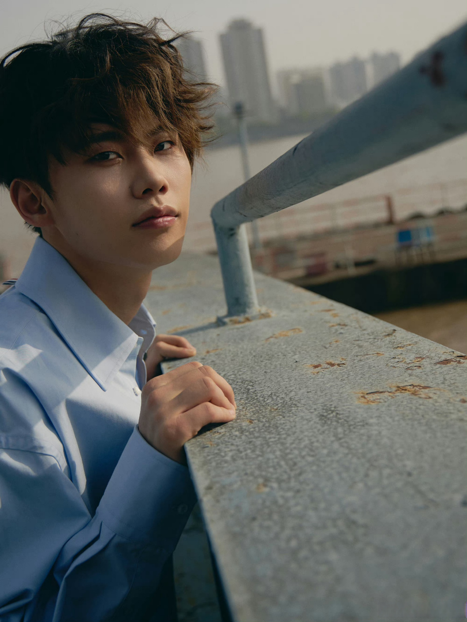 沙一汀不露脸但露肩长发图# 《少年派计划》沙一