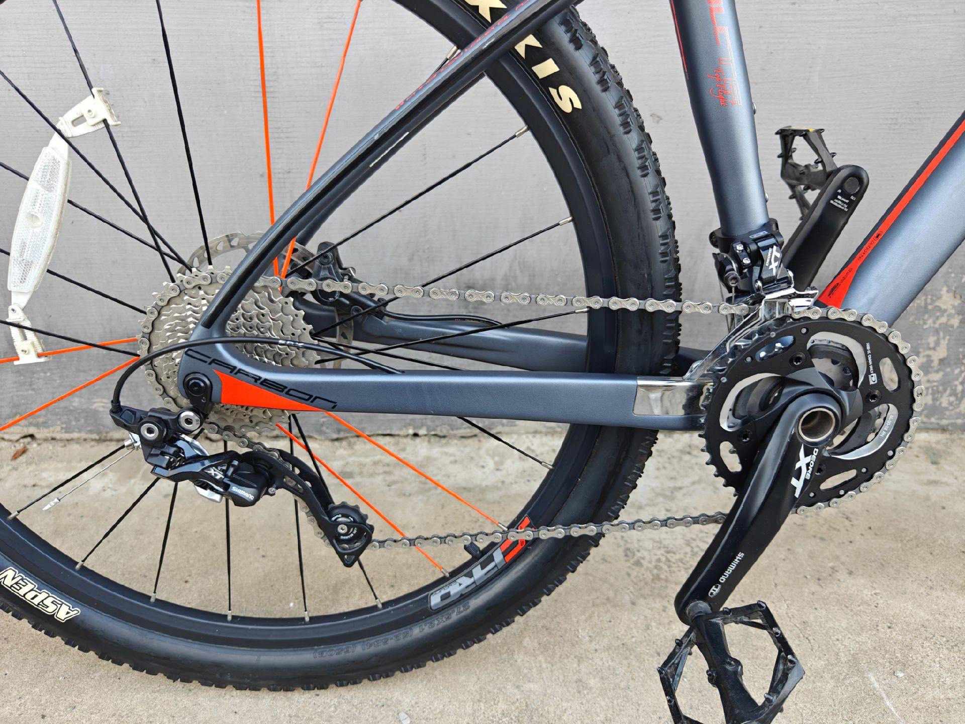 喜德盛mt3.碳纤维车架