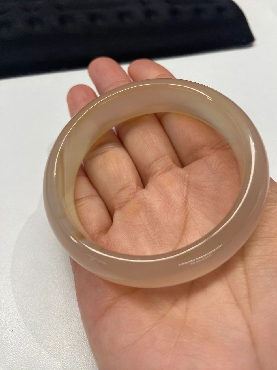 陕西兵马俑景点买的蓝田玉镯子,是骗人的么 有证书,说是蓝田玉.