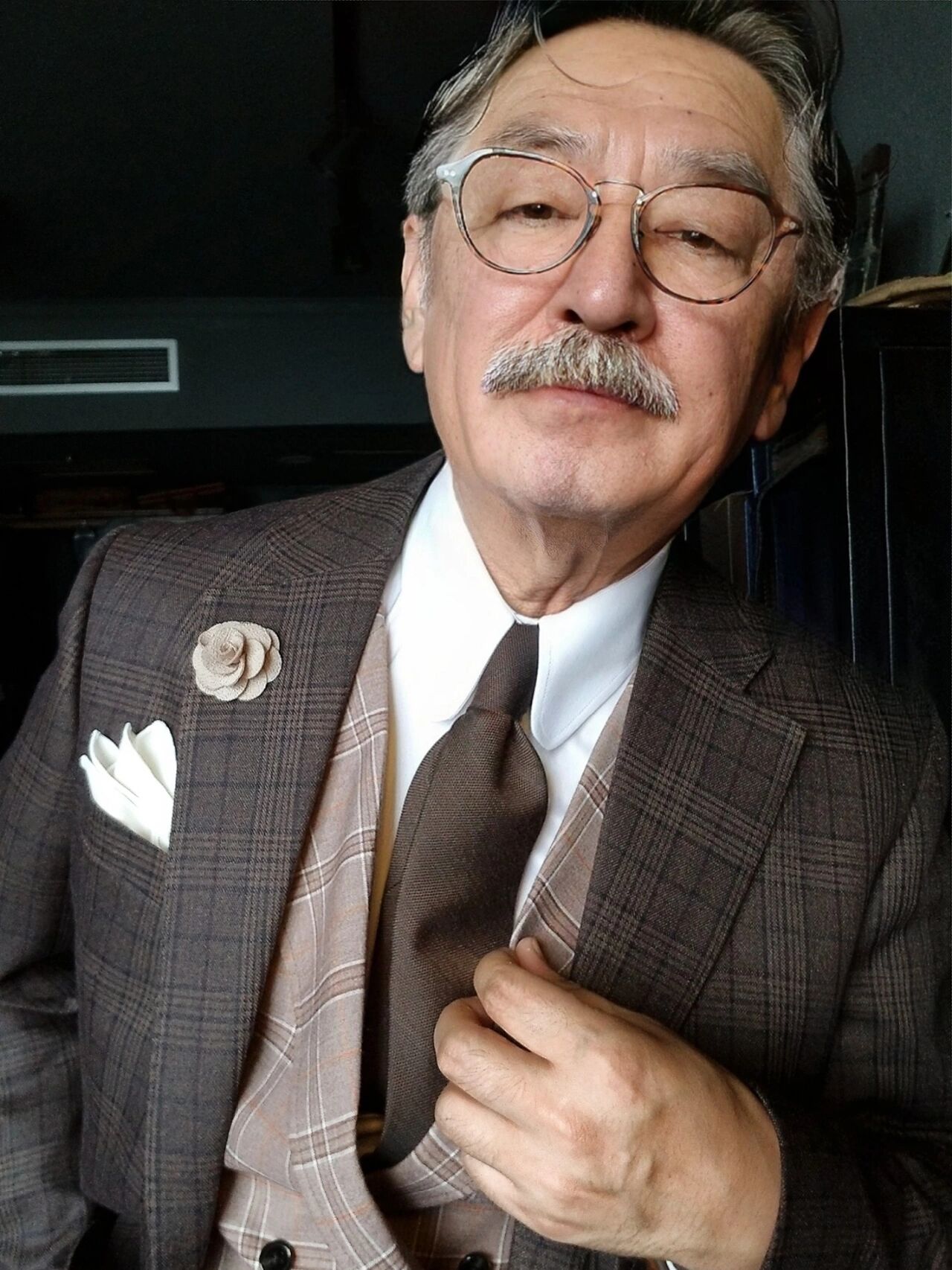 帅老会所老头穿西装的德国老人照片  60岁左右西裝帅老美国西装帅老头