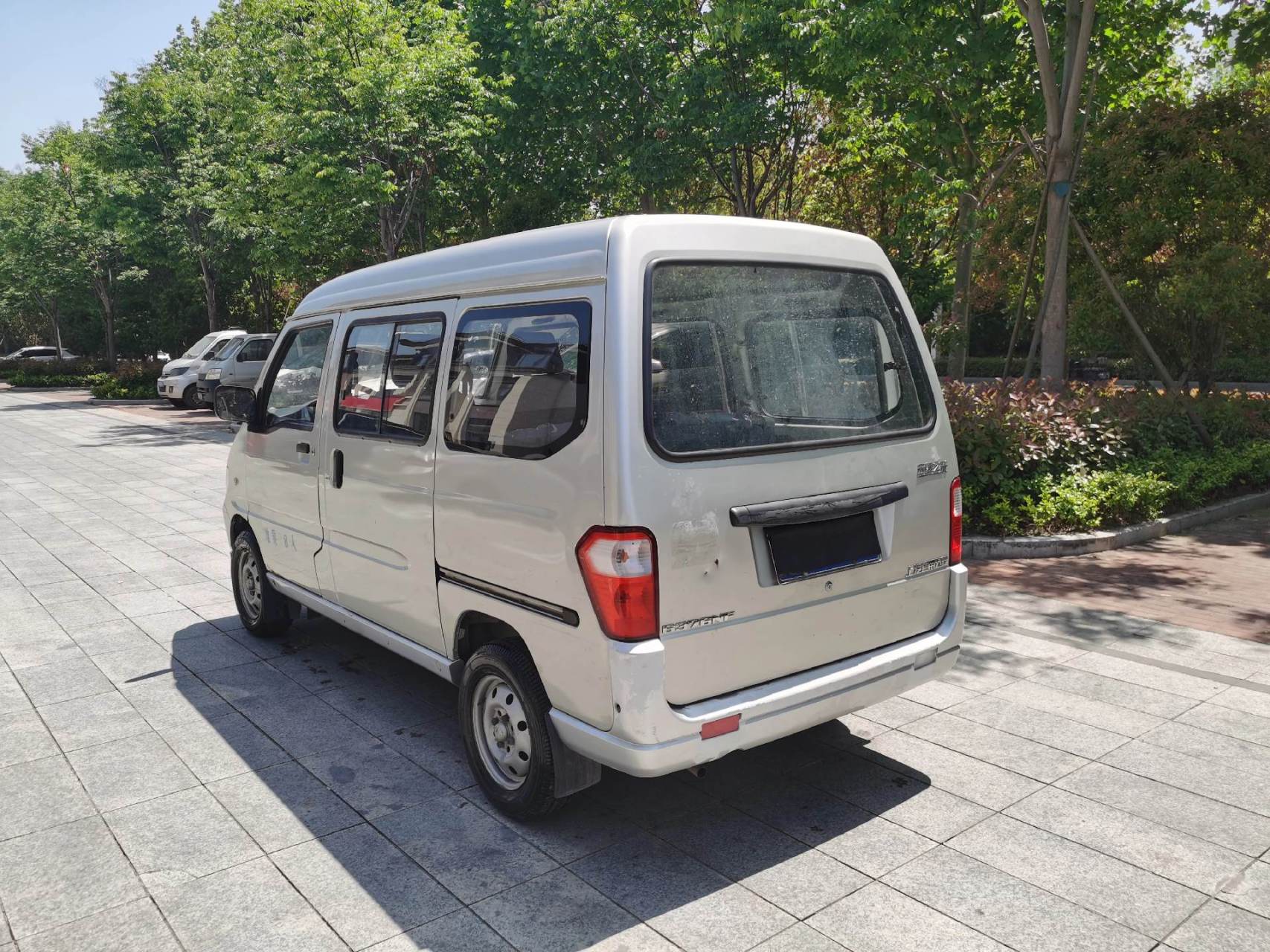 刚到店2012年五菱之光6376 冷暖中央空调 全车原版原漆 4条全新轮胎