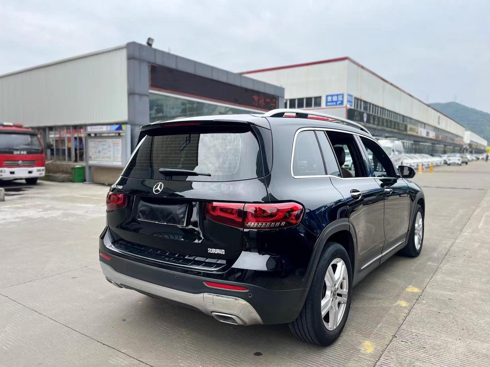 上次谁要glb的赶紧了 定金留车 2021年奔驰glb200,全款16.