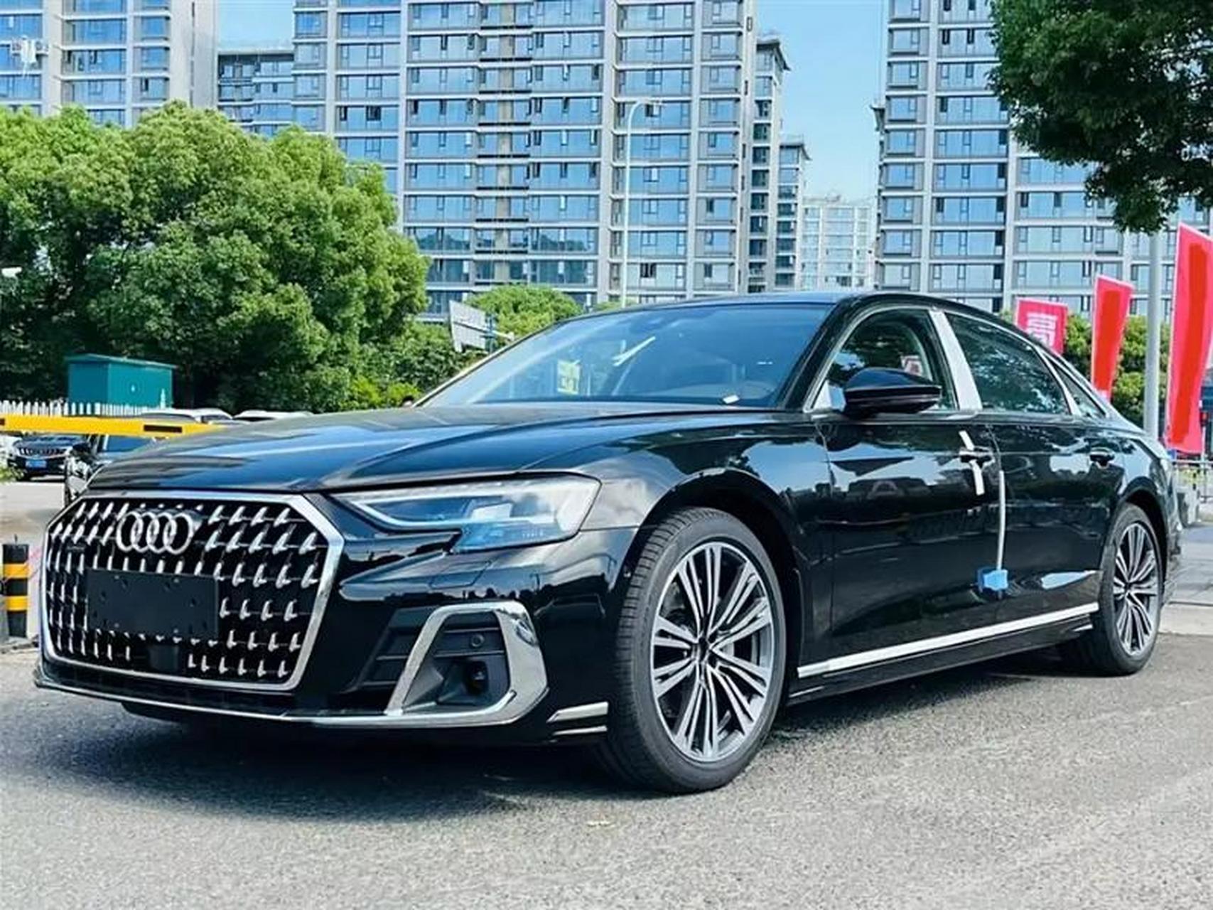 奥迪a8 2024款 a8l 50 tfsi quattro 臻选型 上牌 2024年05月