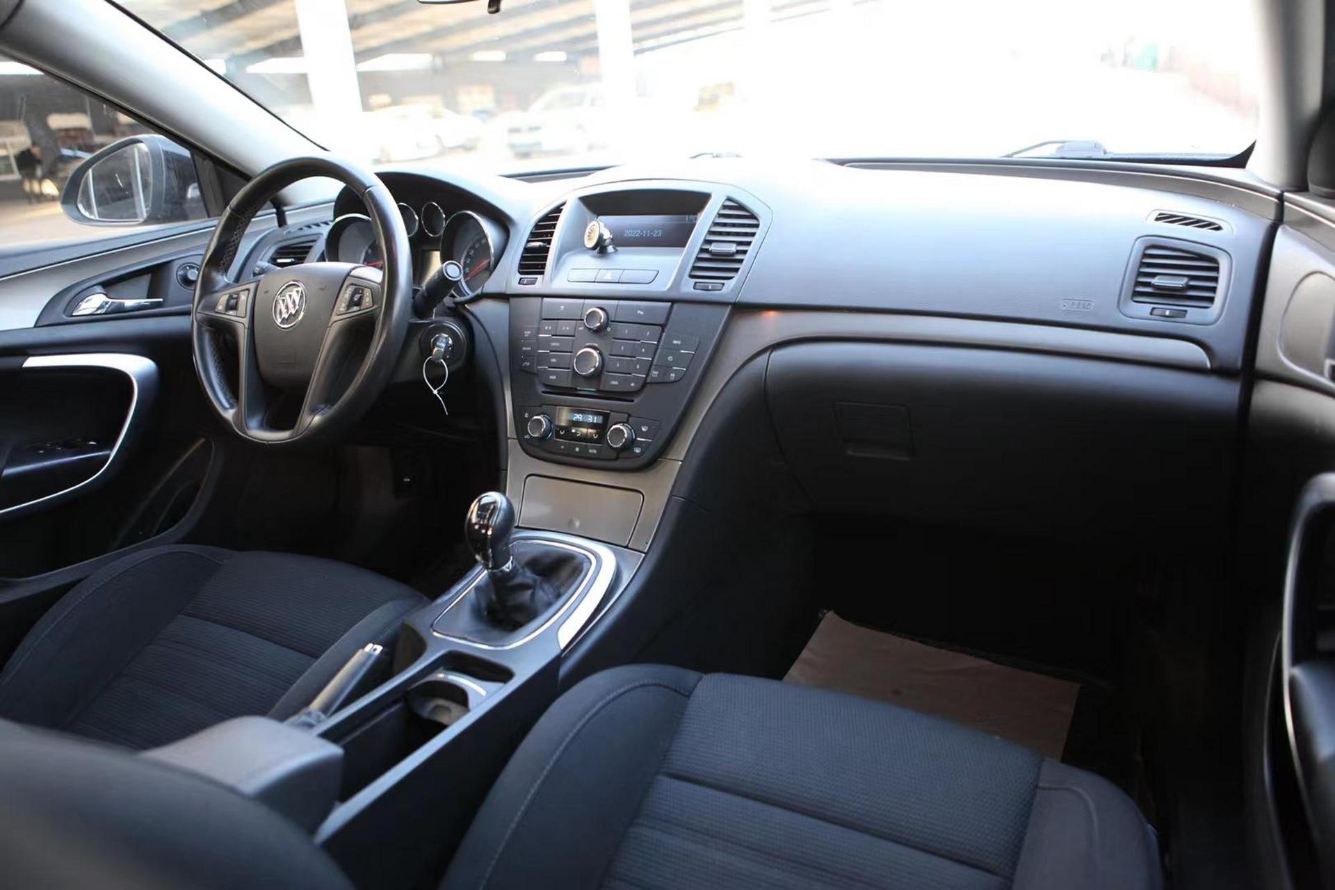 6t手动挡.新到店2010年04月别克君威 2010款1.