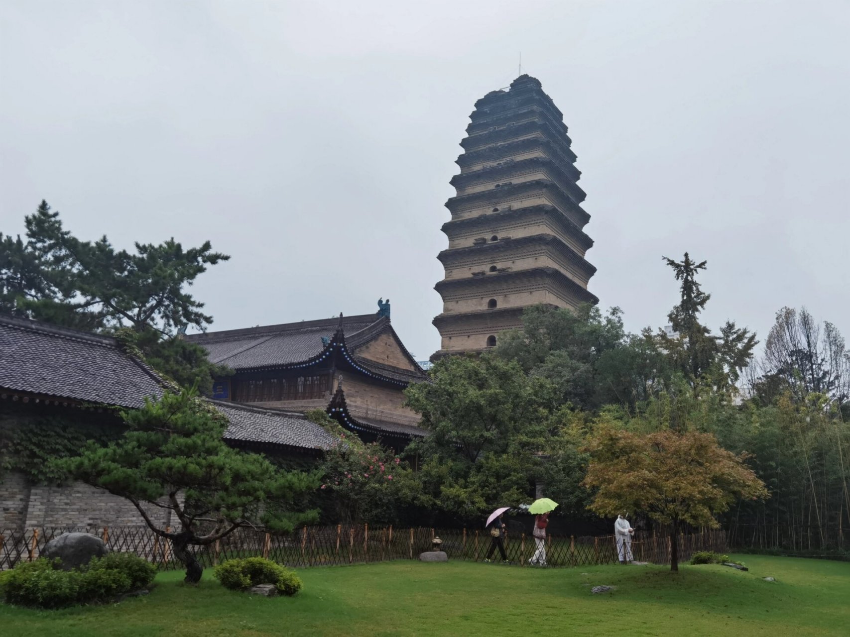 西安博物院(小雁塔) 利用去火车站前的小半天时间,来了一次雨中游小