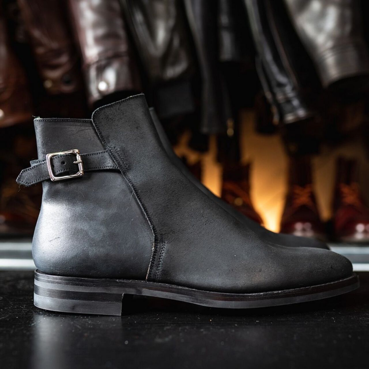 crockett & jones马靴开箱 型号:hickstead ii 皮革:打蜡翻毛皮 当初