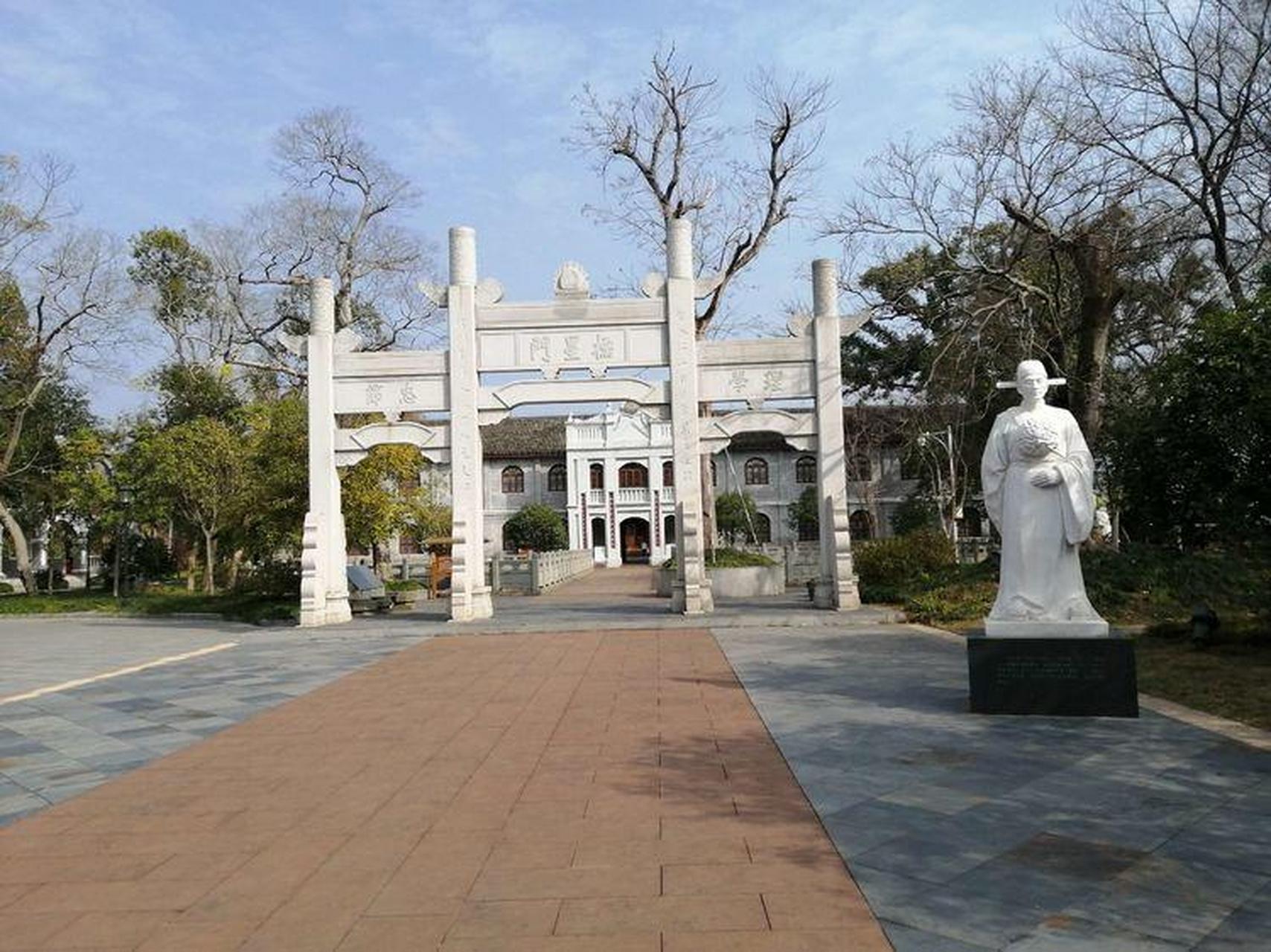 南宋周必大,字子充,吉州庐陵人,今天江西吉安永和镇周家村.