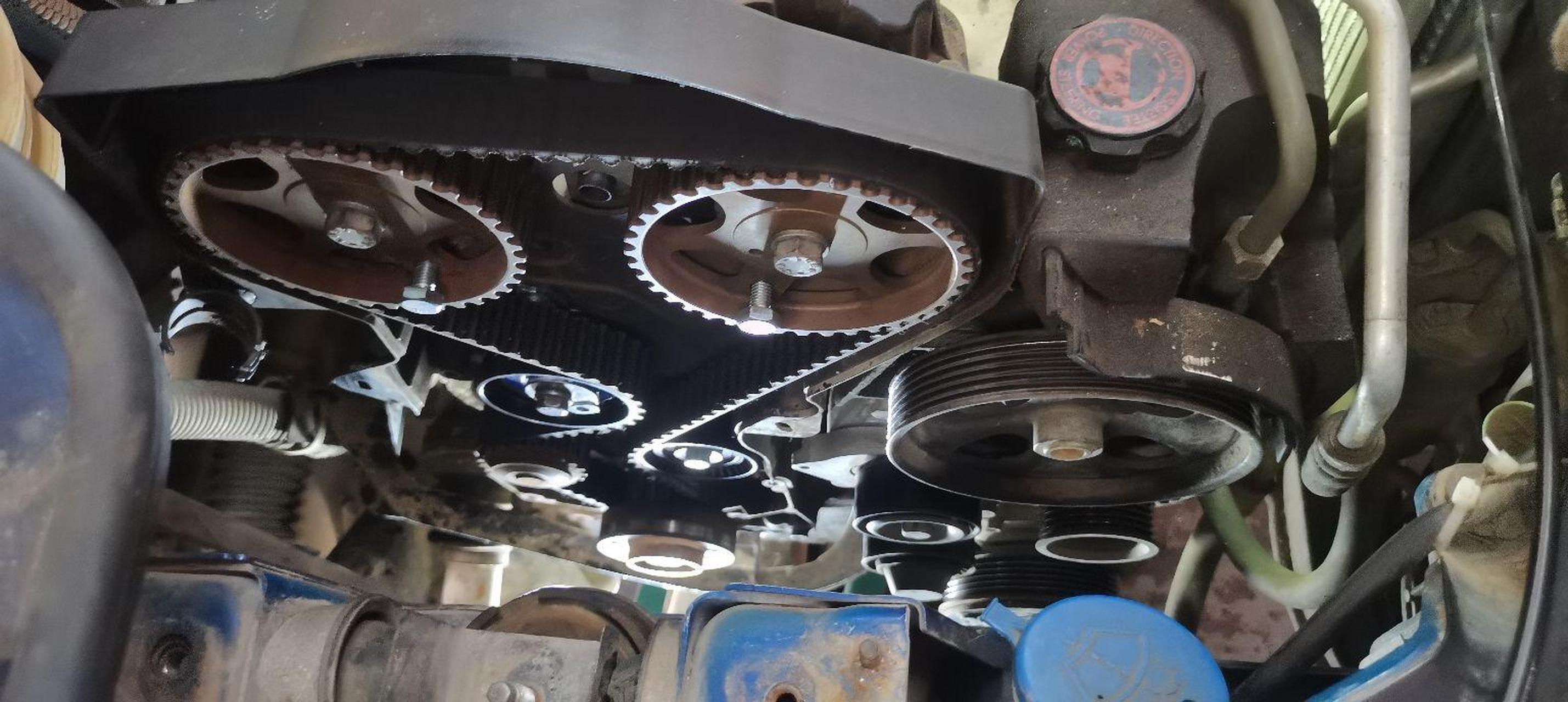 标致207更换正时皮带