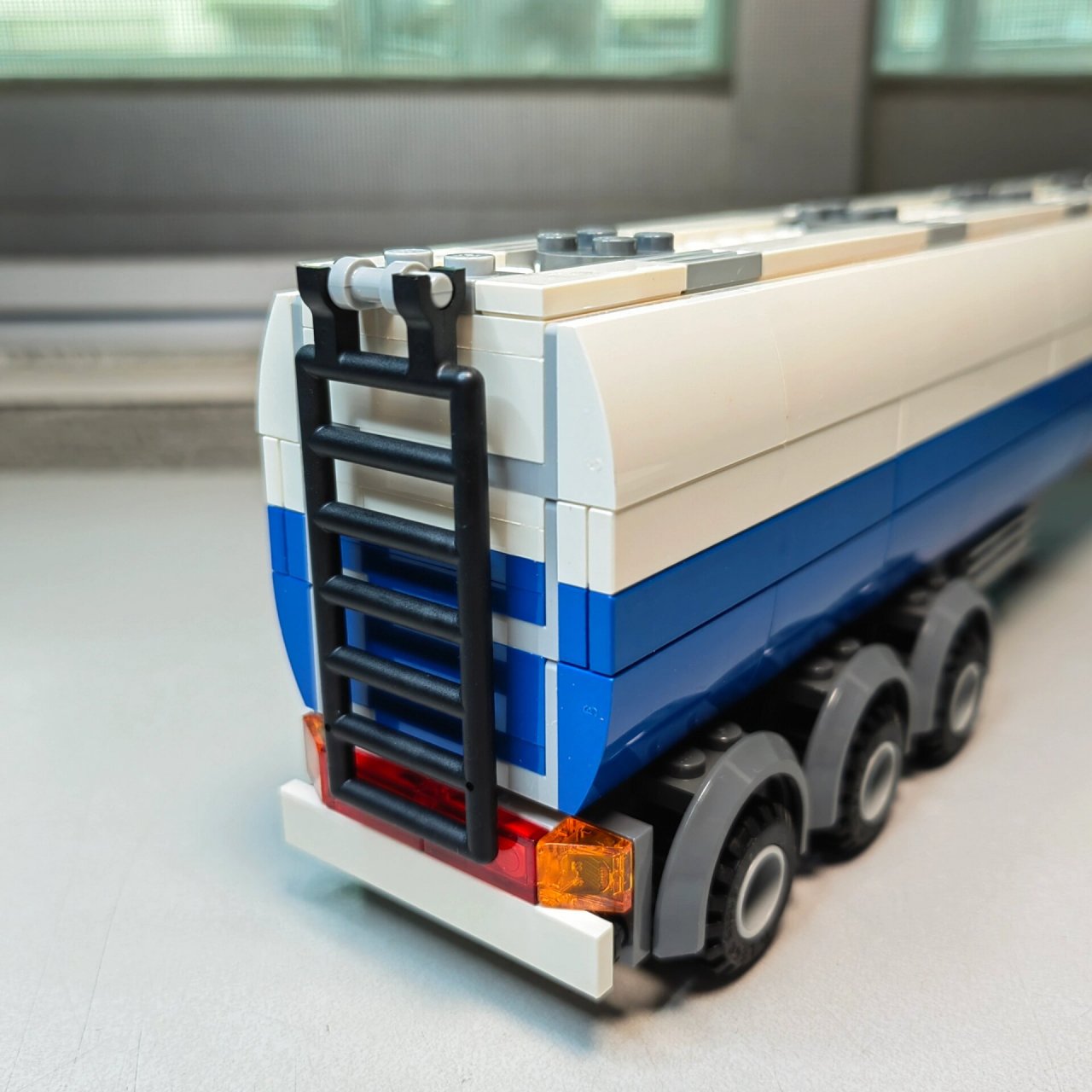 乐高油罐半挂车 初代油罐半挂车,2017年作品