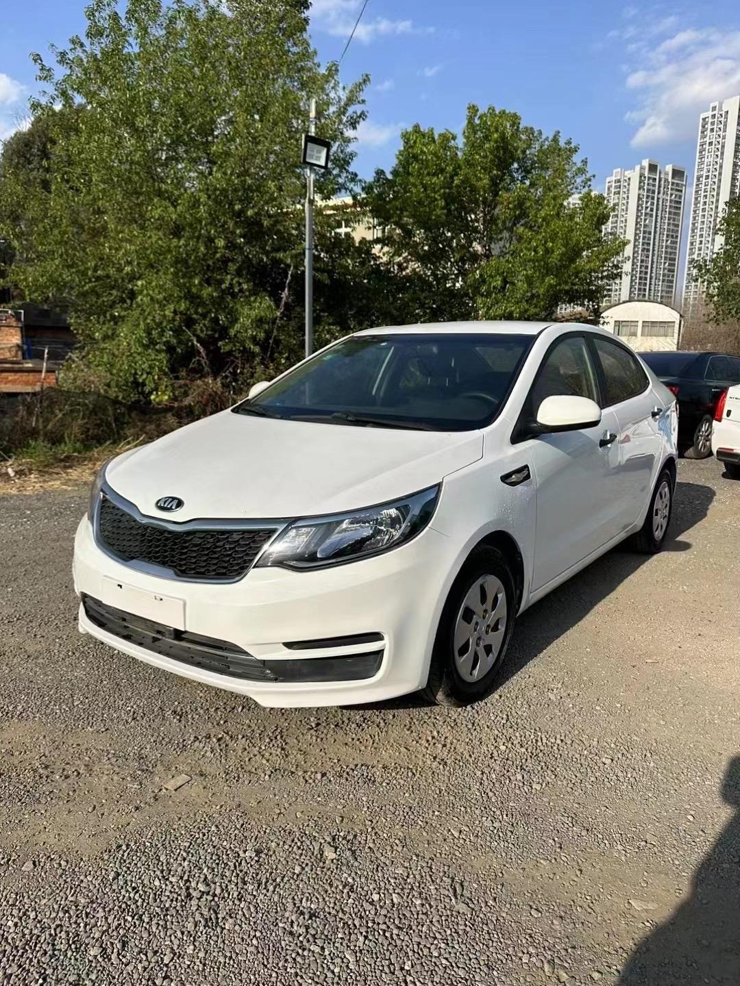 4自动档 起亚k2 ,车况精品,外观漆水完好无损,内饰干净整洁,发动机