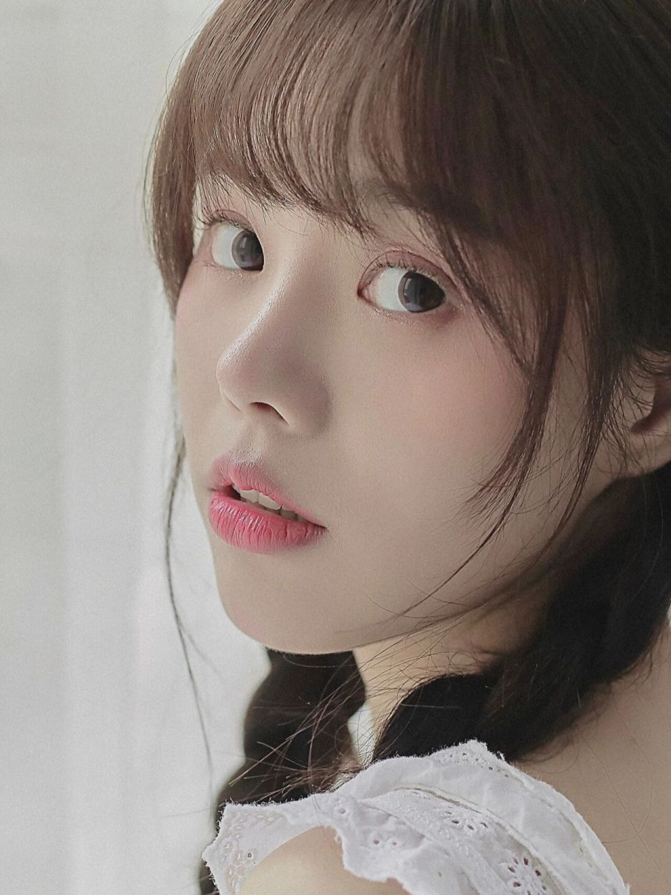 居家少女写真7815bej48王若诗蓝 出镜:大型女子偶像团体bej48