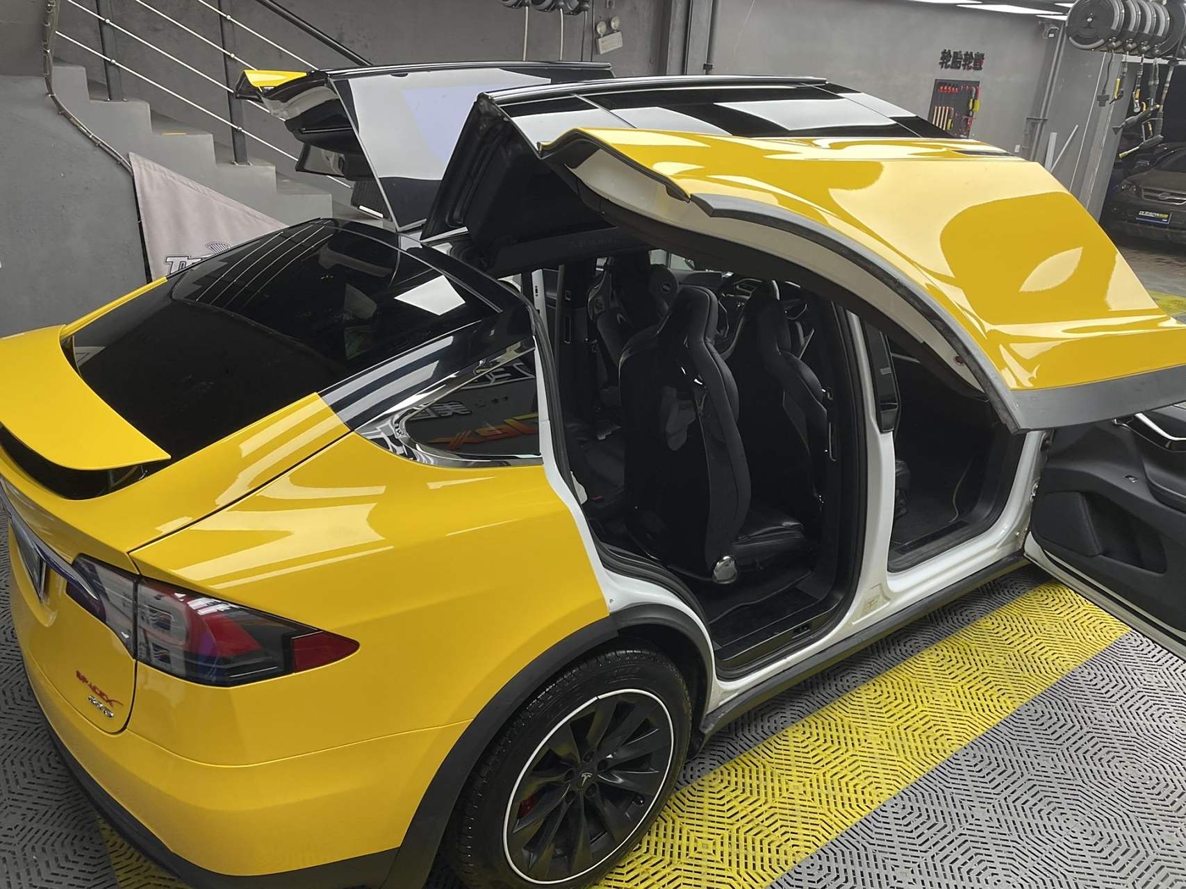 特斯拉model x改色·枫叶黄07.