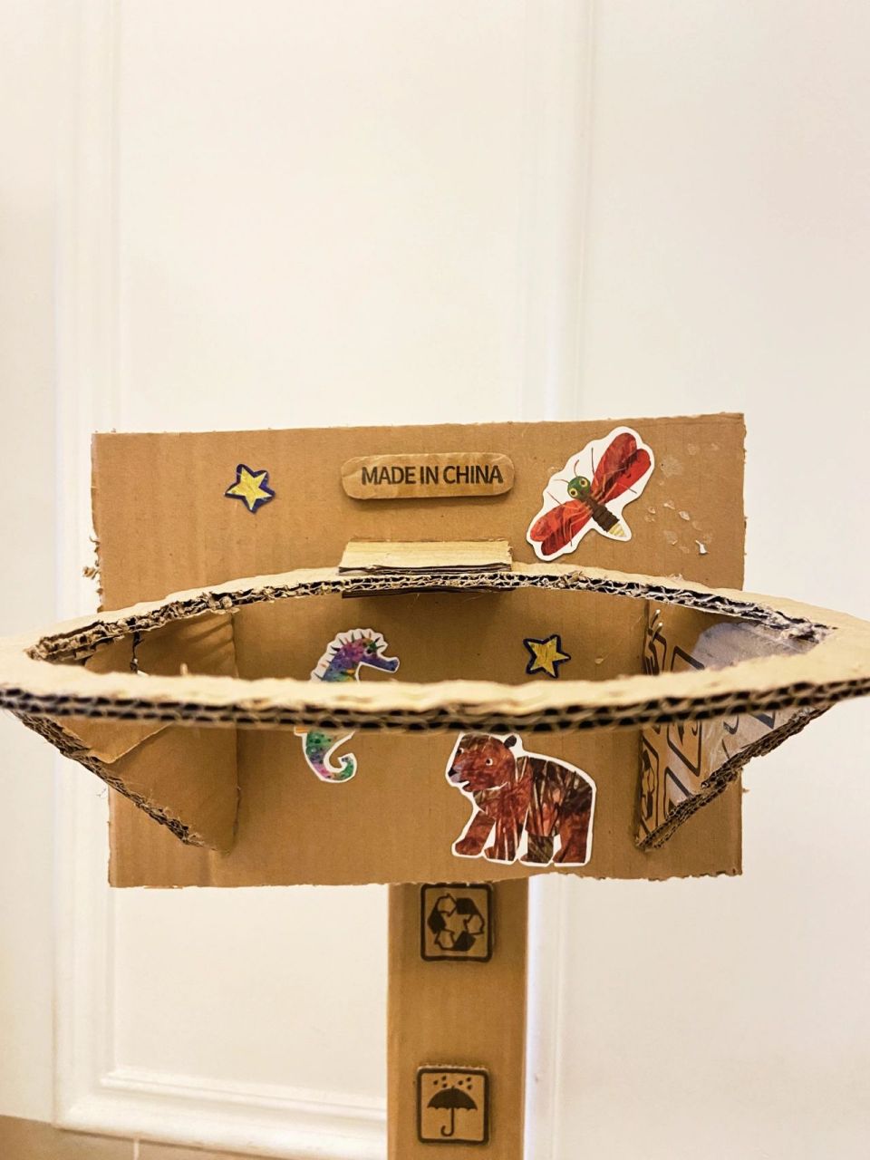 纸皮diy手作儿童篮球框玩具 本来能卖3块钱的纸皮 孩子爸秒变篮球框