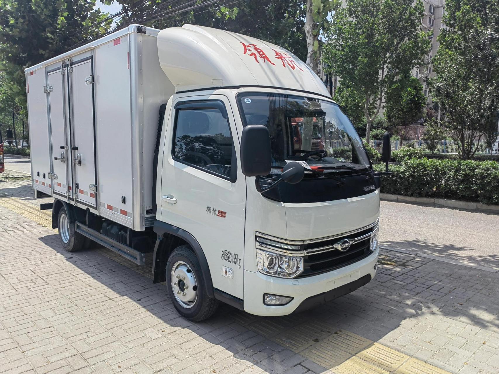 福田领航s1厢式货车.东安1.6发动机,质保5年我30公里,货箱长3.7宽1.