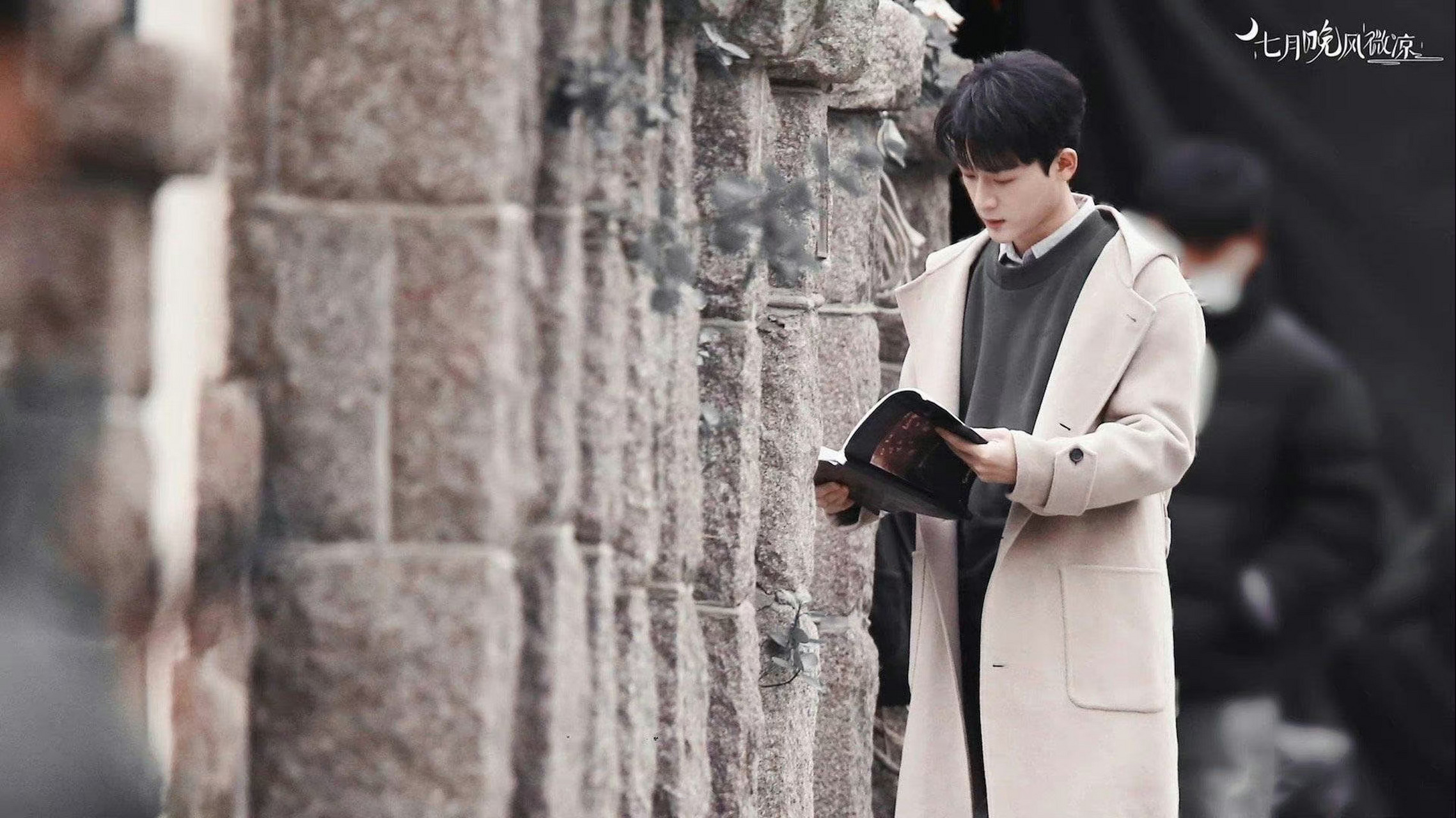 啊断网了,原来韩剧「春夜」翻拍的男女主是张晚意和孙怡!