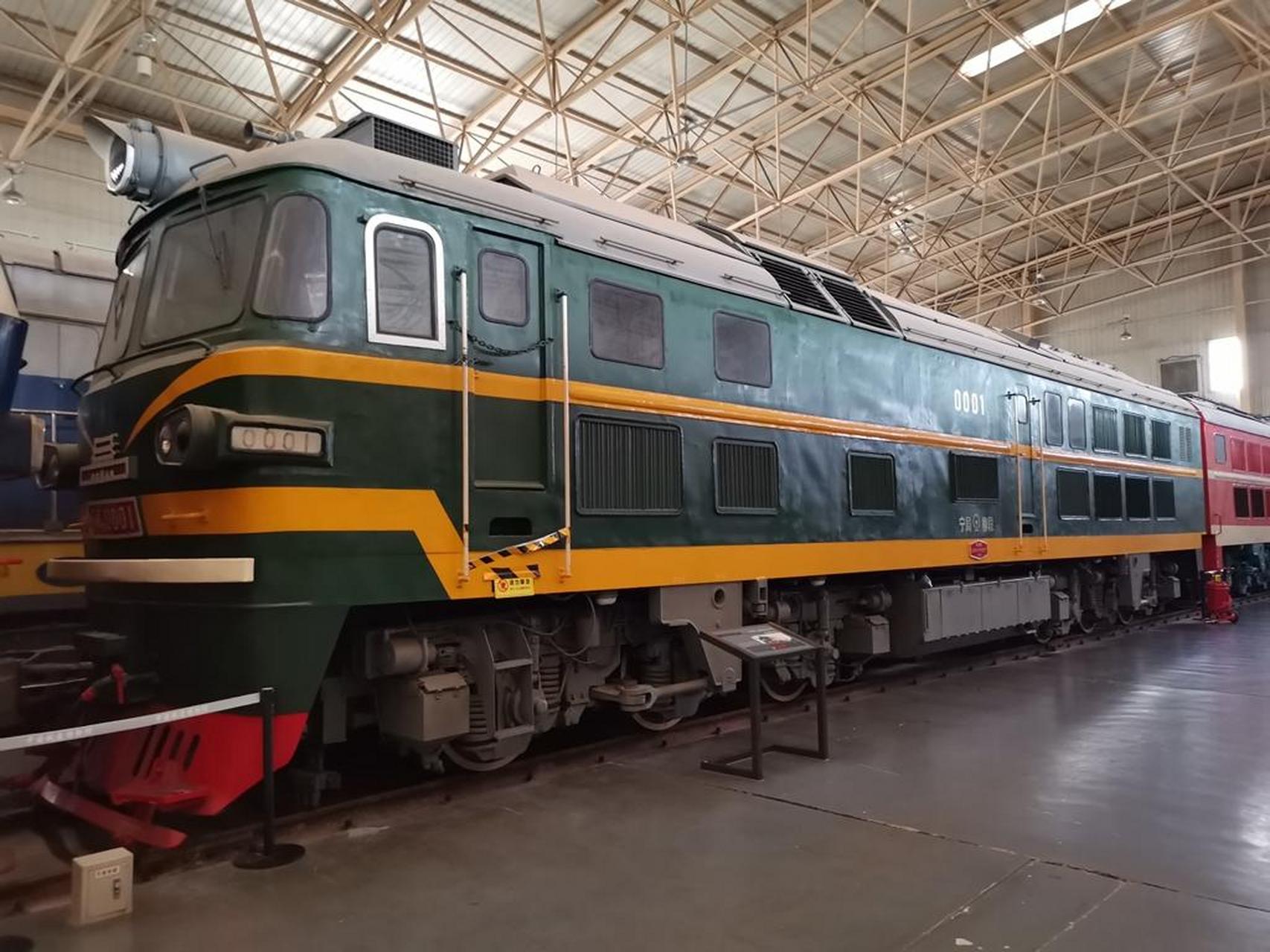 中国铁道博物馆东风7d型0001内燃机车.