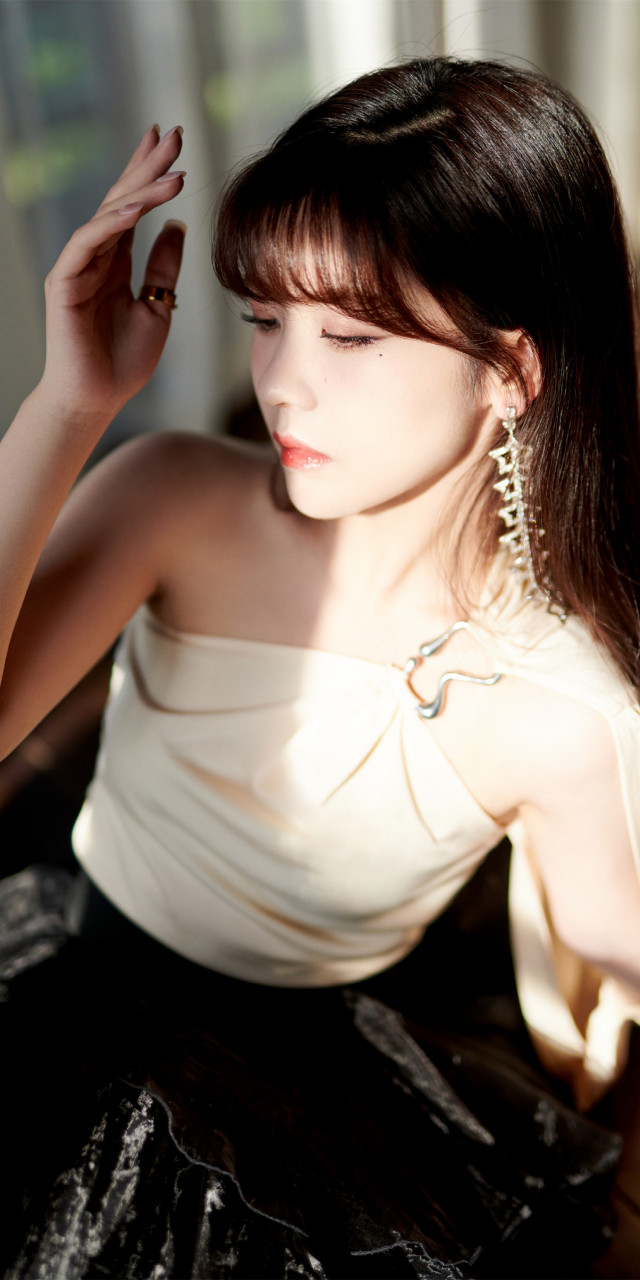 赖美云甜美壁纸