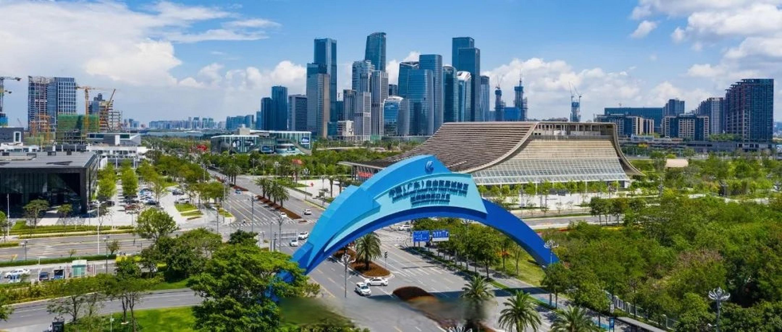 5月18日,由前海管理局携手香港特区政府财经事务及库务局共同主办的