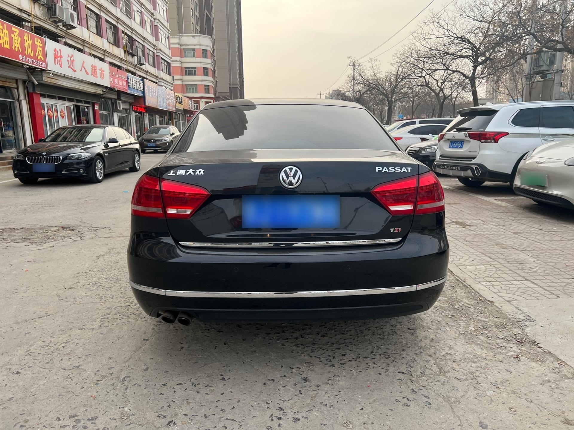 12年上牌大众帕萨特,1.8t御尊版,全款4.x万.