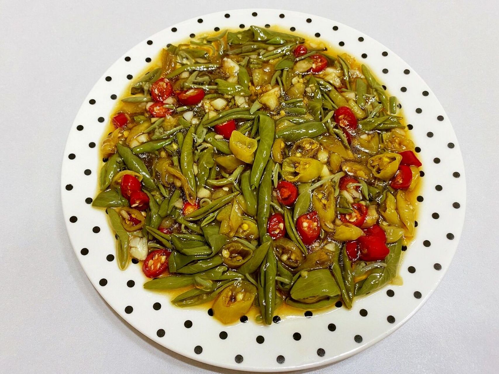 凉拌莼菜,爽口小菜7515满满的胶质,赞91 96莼菜口感顺滑,其