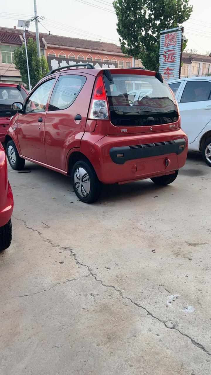 新到御捷q6～原车原版原漆～6块21年8v150电池～续航100公里没问题