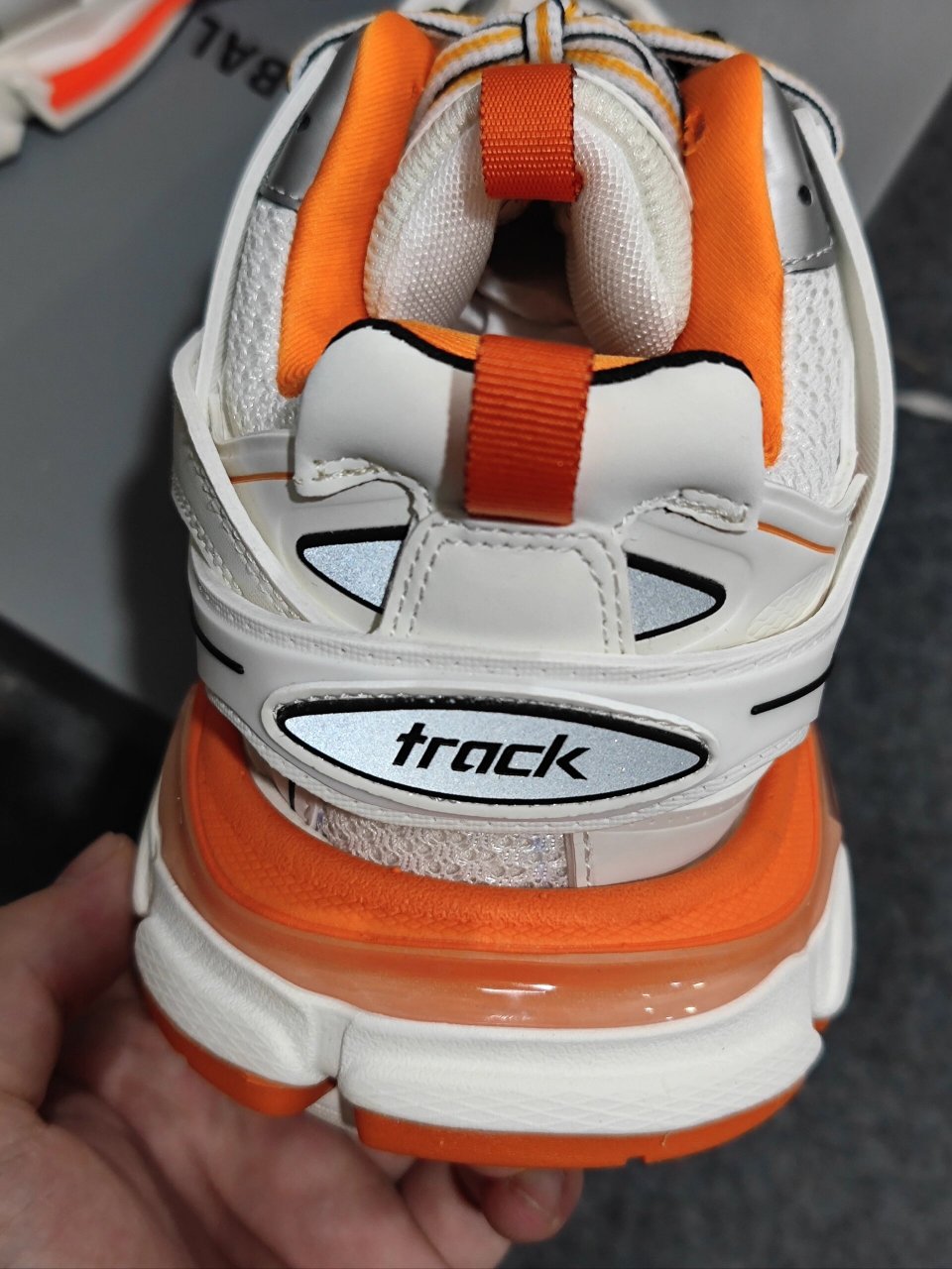 巴黎三代老爹鞋 橙白 巴黎世家三代老爹鞋 track3.